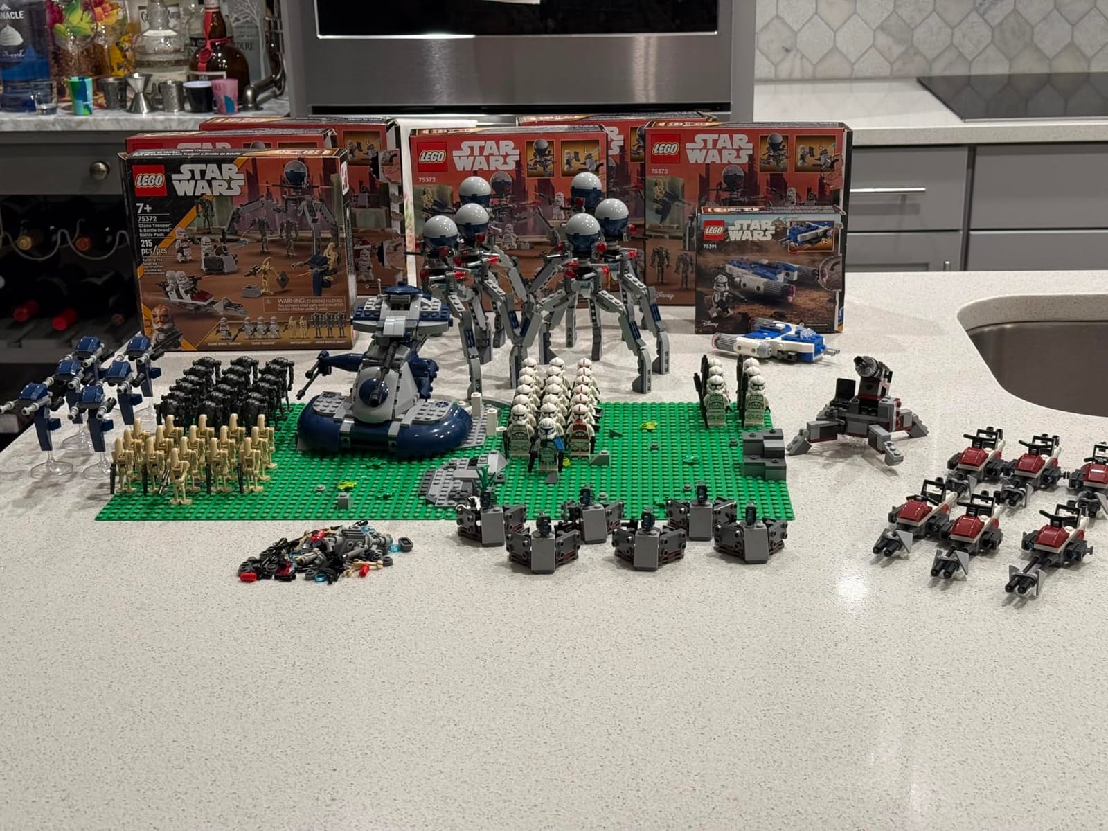 LEGO Star Wars Clone Trooper & Battle Droid Battle Pack Set for Kids, Buildable Toy Speeder Bike Vehicle, Tri-Droid and Defensive Post, Collectible, Gift for Boys and Girls Aged 7 and Up, 75372 customer photo 1