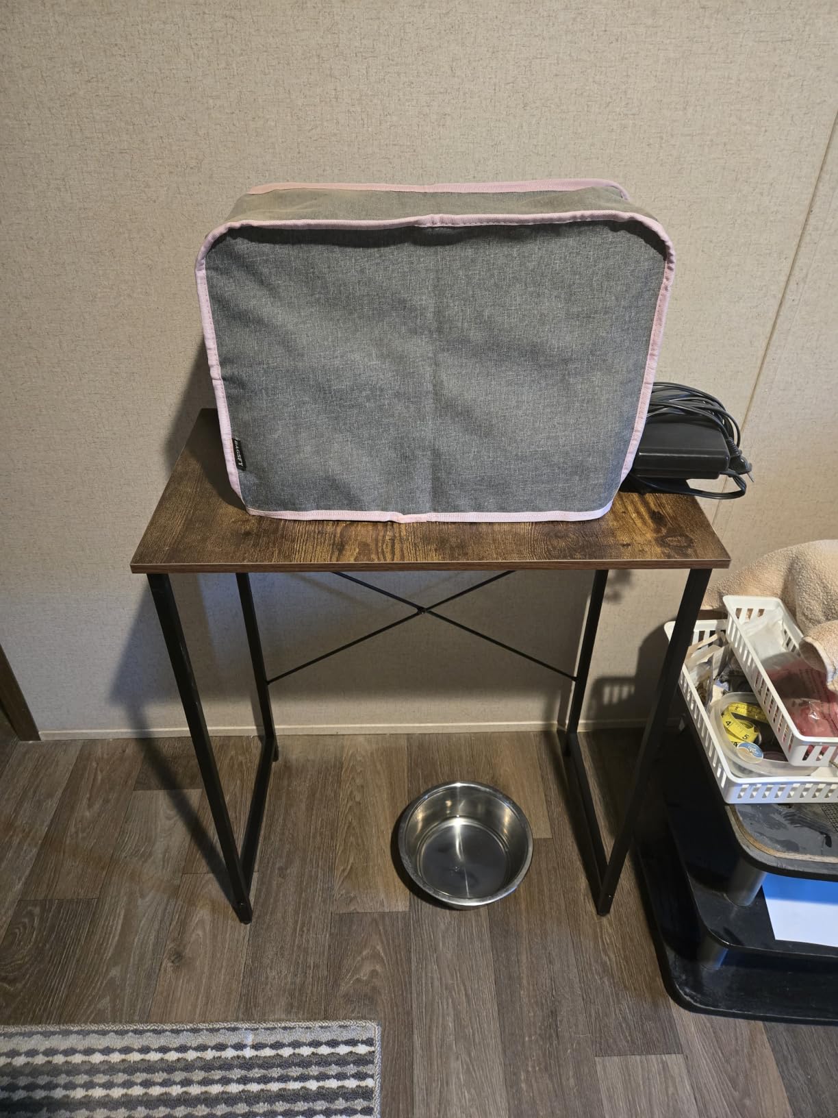 Pamray 32 Inch Computer Desk Small Spaces Desk with Storage Bag for Bedroom Writing and Home Office Work Small Study Desk Table White customer photo 2