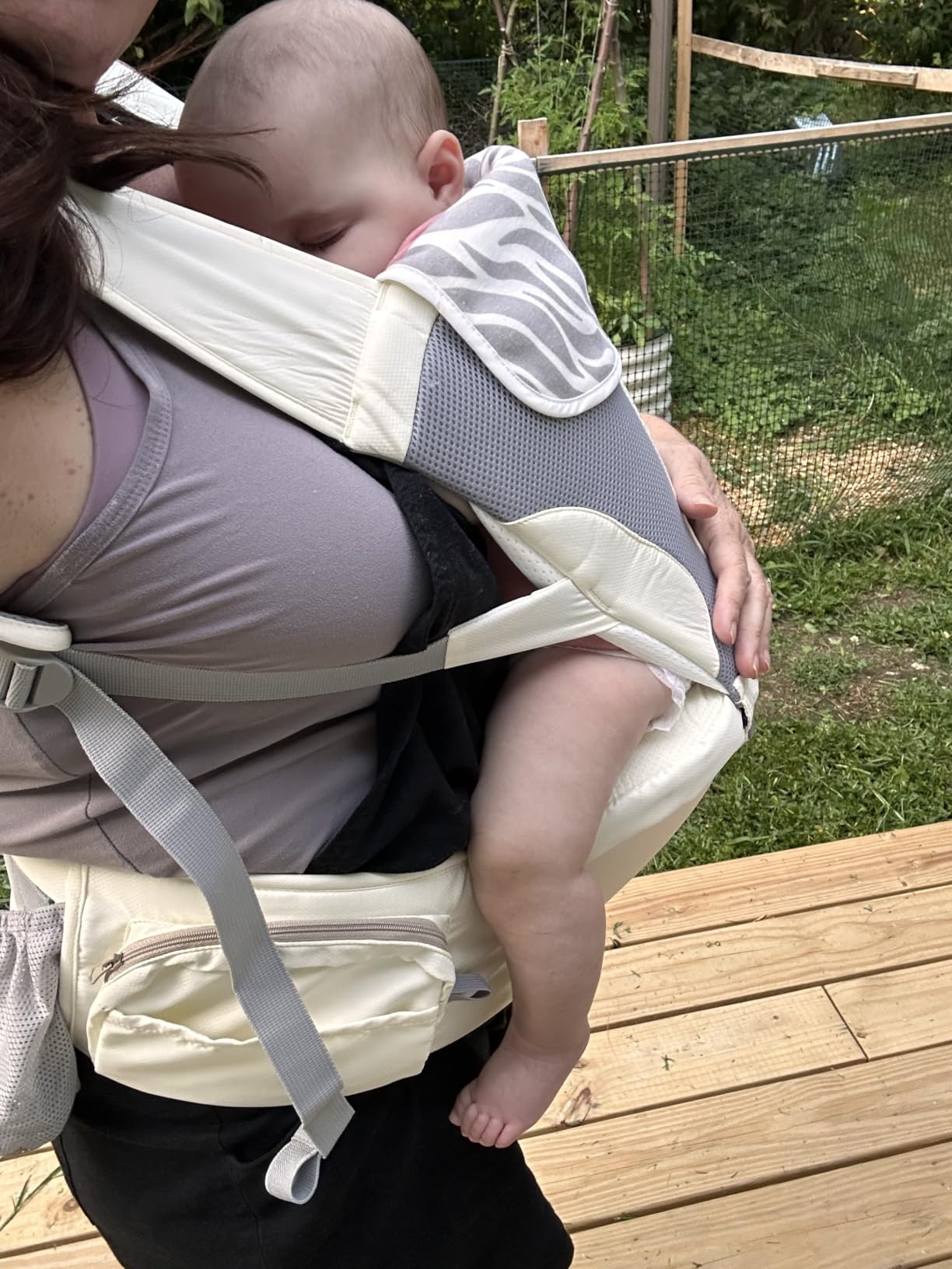 MOMTORY Safety-Certified 6-in-1 Baby Carrier Newborn to Toddler, Black customer photo 2