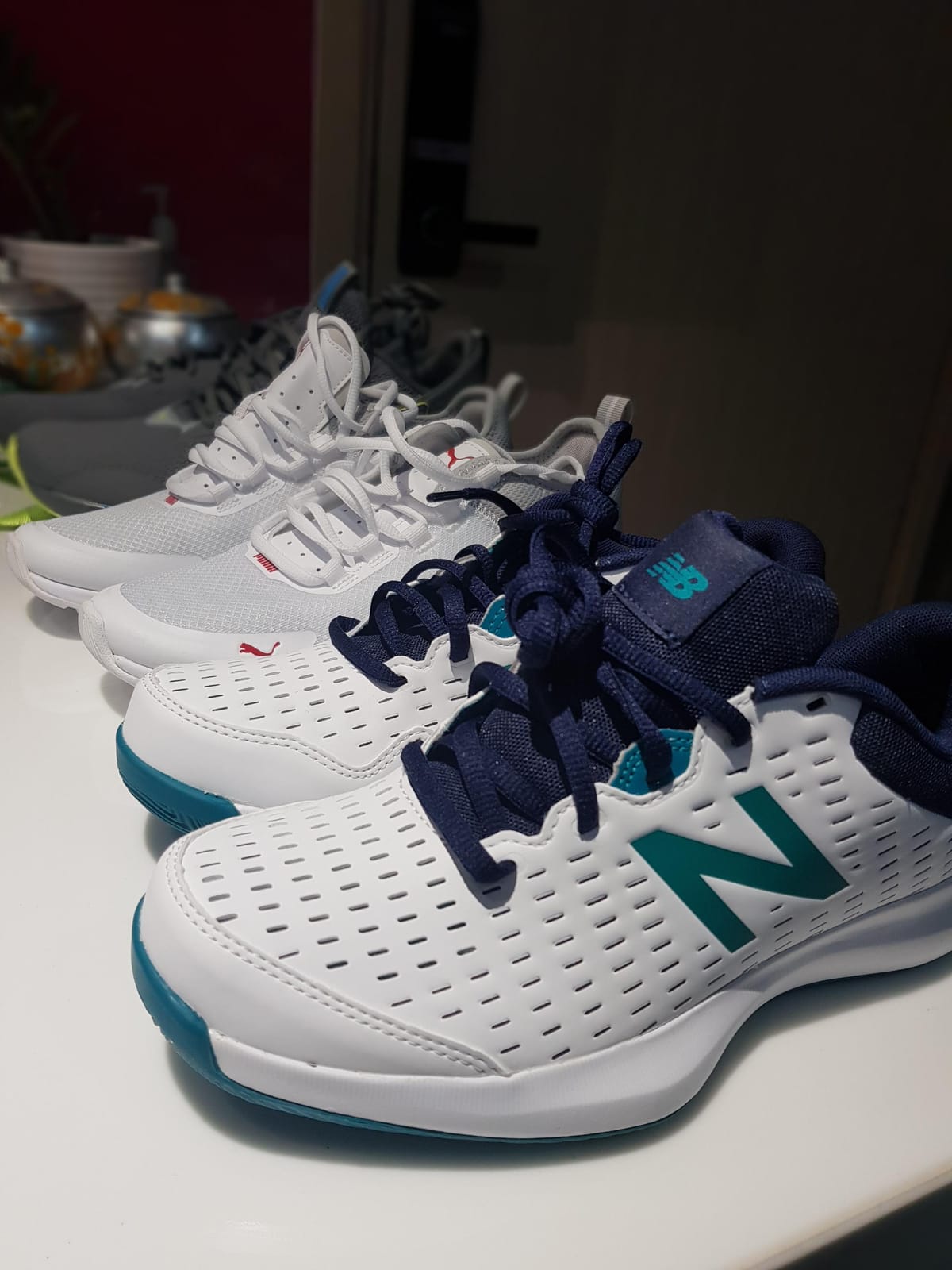 New Balance Men's 696 V4 Hard Court Tennis Shoe customer photo 1