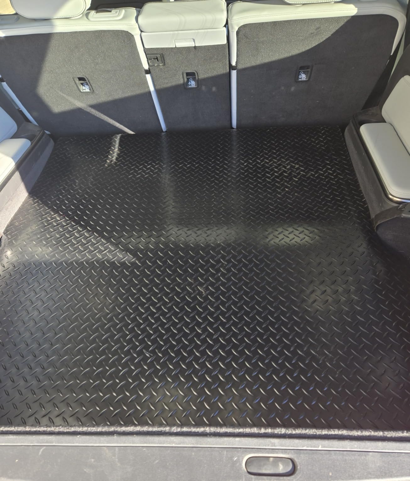 Motor Trend Utility Truck Bed Mat – All Weather Rubber Truck Bed Liner Mat Universal Size, Heavy Duty Protection for Your Truck,Van, or SUV, Pickup, Trim to Fit, Black, 4' x 6' customer photo 1
