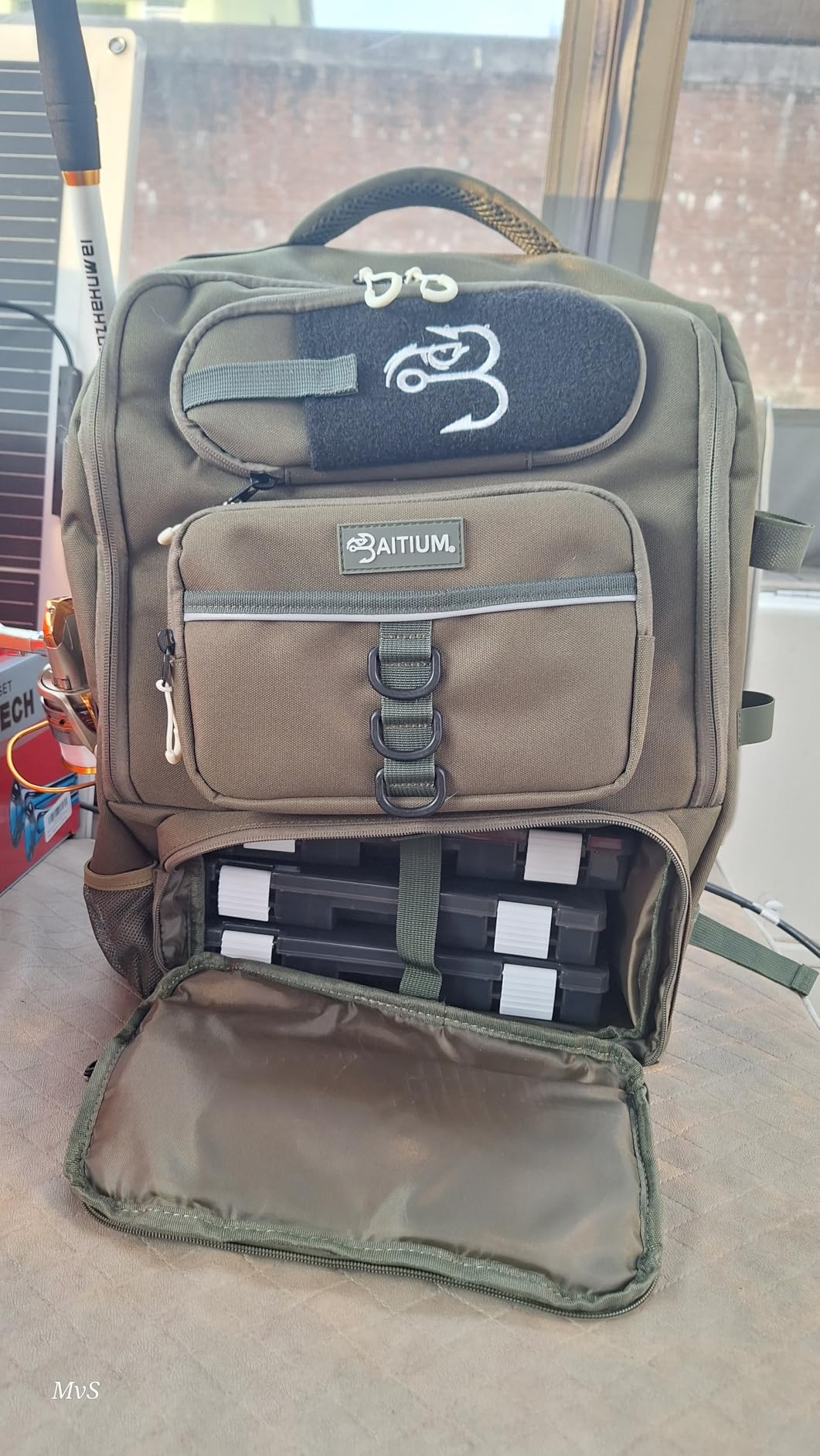 Baitium Fishing Backpack, Tackle Bag With Rod Holders, 40L Capacity With Cooler, Rain Cover, Insulated Pocket, 4 Tackle Trays Included- (Green) customer photo 1