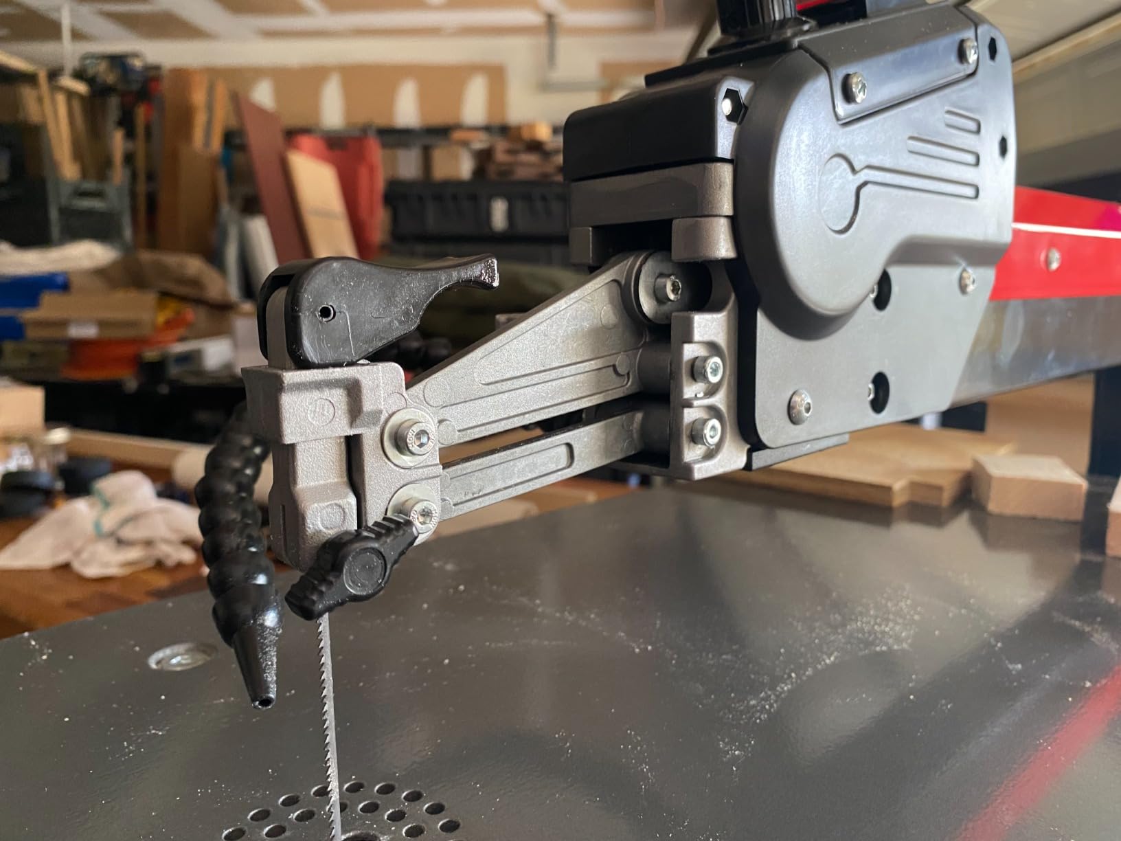 BUCKTOOL 22-Inch Scroll Saw, 1/5 HP 1.3A Power Scroll Saws for Woodworking | 360-1550 RPM Variable Speed, 27 x 13-Inch Worktable, Beveling Arm and 15/18 TPI Pinless Scroll Saw Blades for Angled Cuts customer photo 2