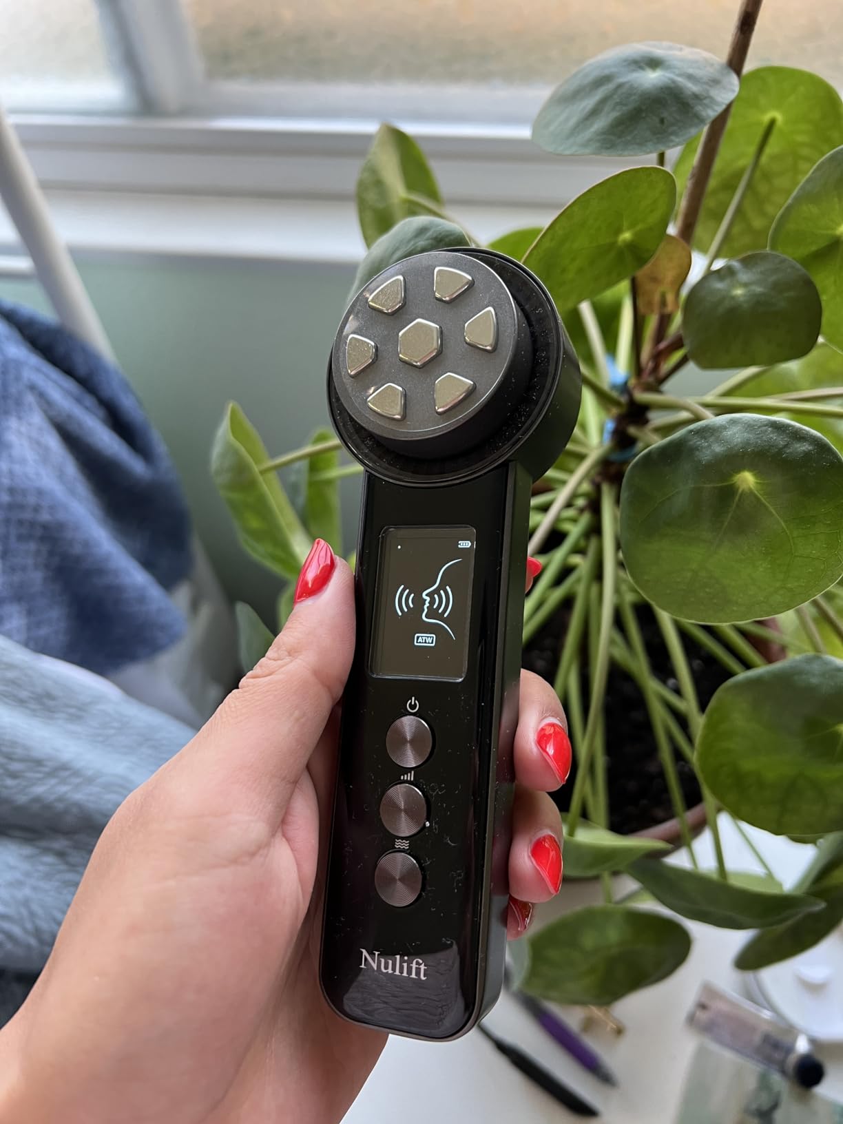 Skin Tightening Device | 6 in 1 | RF Radio Frequency Face Beauty Device customer photo 2