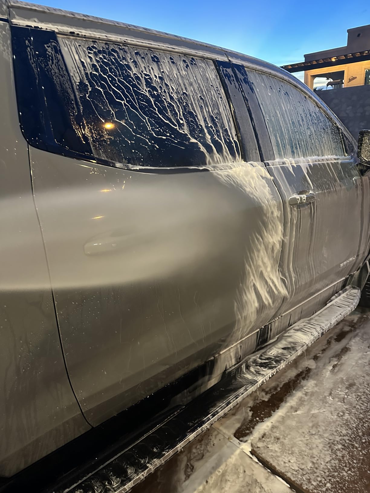 Sooprinse Foam Cannon Kit with Pressure Washer Short Gun, 1 L Snow Foam Lance with 1/4 Inch Quick Connector, Foam Blaster with Pressure Washer Gun,4000 PSI, Black customer photo 2