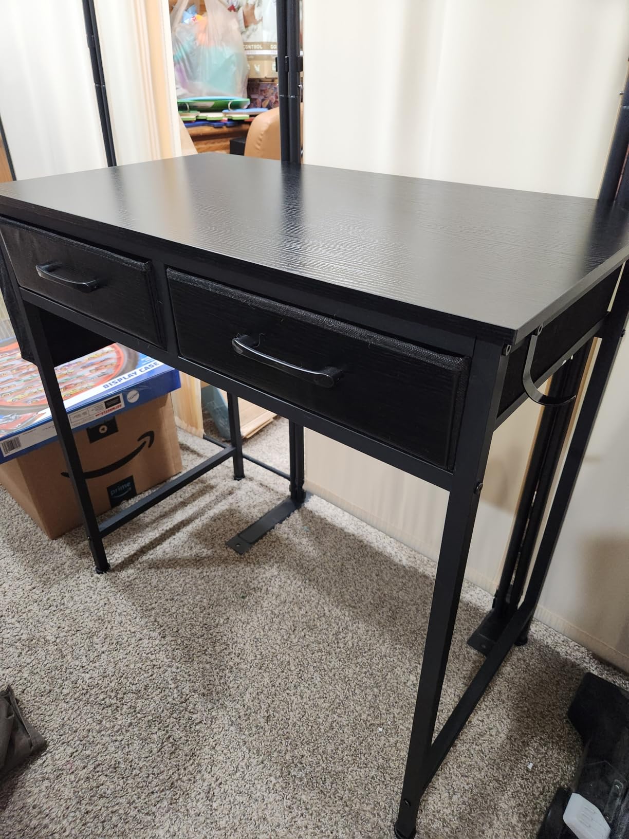 DLisiting 32 Inch Small Desk with Drawers, Black customer photo 1