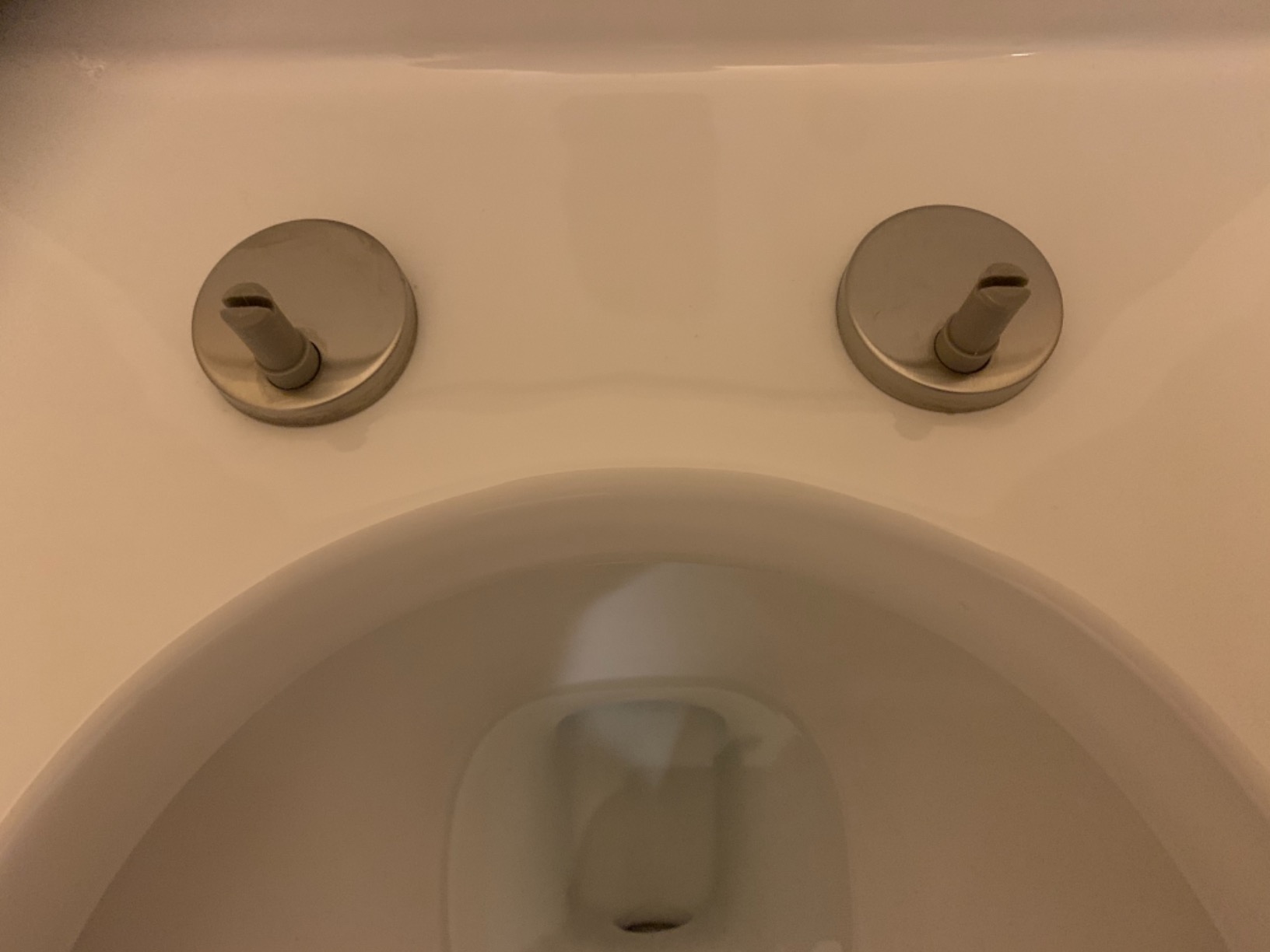 WOODBRIDGEE One Piece Toilet with Soft Closing Seat, Chair Height, 1.28 GPF Dual, Water Sensed, 1000 Gram MaP Flushing Score Toilet with Chorme Button, White,B0940-F-C customer photo 2