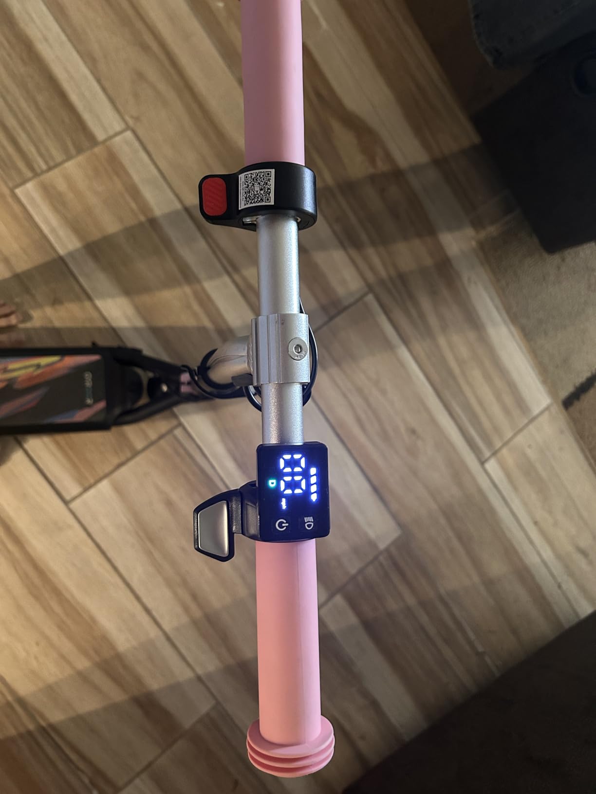 Gyroor Kids Electric Scooter 150W Motor LED Display H30Max | 150W Powerful Motor, Dual Brake System, Adjustable Height, Bluetooth Speaker, UL2272 Certified customer photo 1