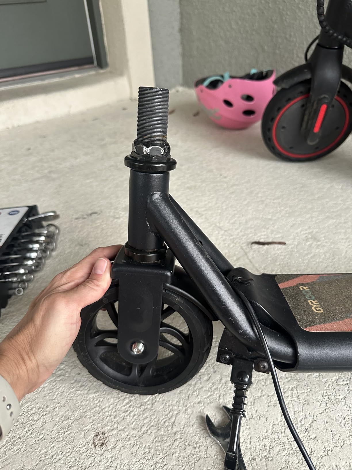 Gyroor Kids Electric Scooter 150W Motor LED Display H30Max | 150W Powerful Motor, Dual Brake System, Adjustable Height, Bluetooth Speaker, UL2272 Certified customer photo 2
