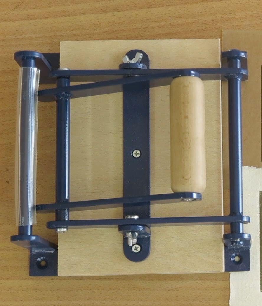 Linocut Press Machine for Printmaking, A5 Size (8.7