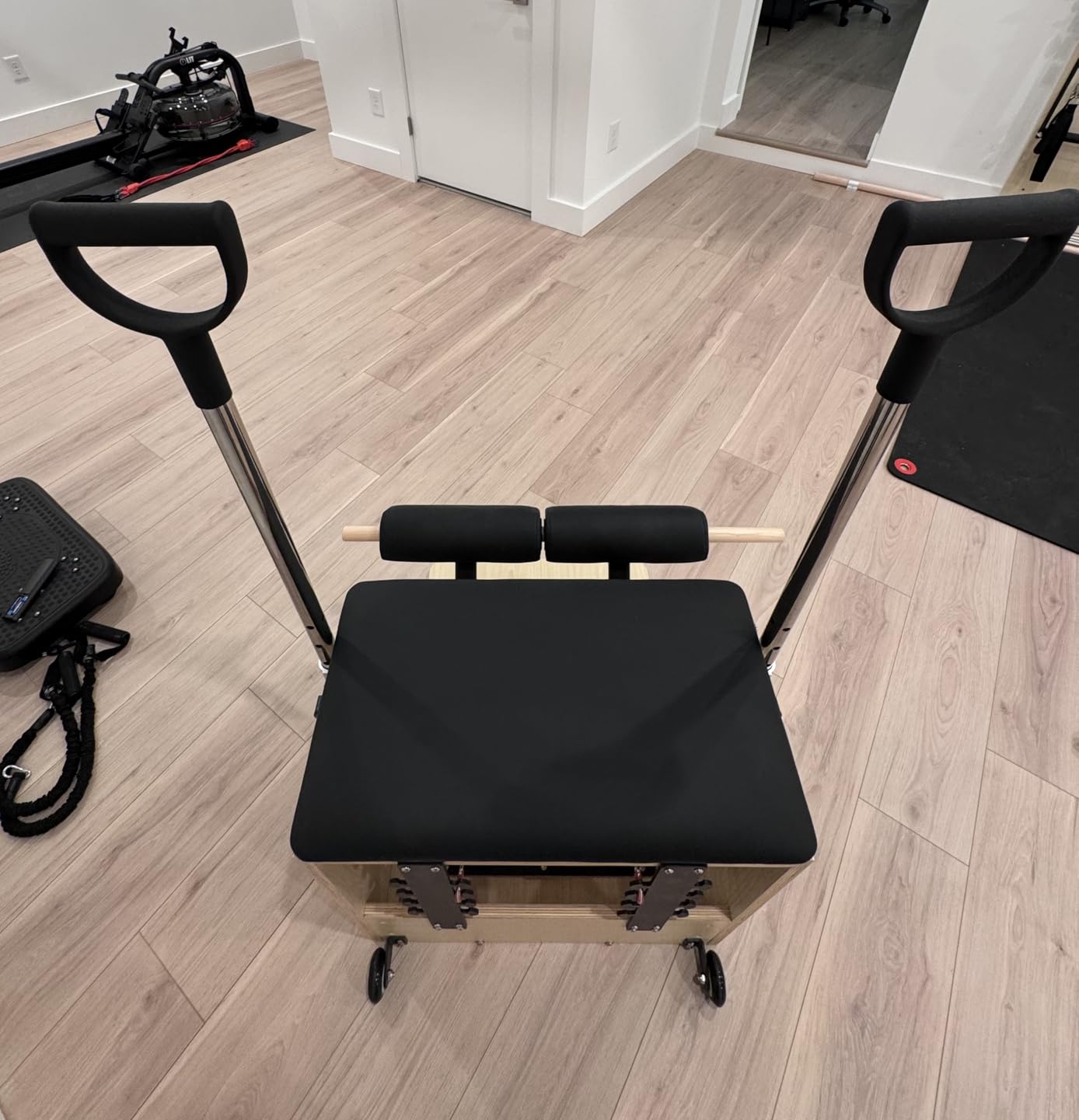 EchoMe Plates Combo Chair with Handles, Split-Pedal Stability Pilates Chair,Yoga Fitness Trainer, Pilates Reformer Machine, Pilates Equipent of Maple Wood for Home use and Studio Use customer photo 2