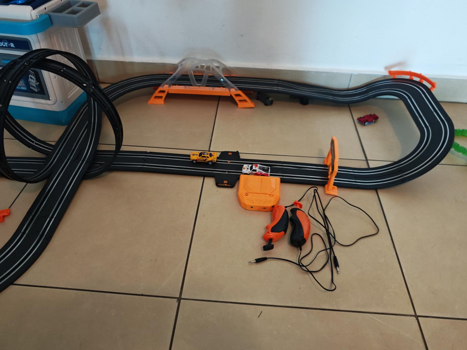 Slot Car Race Track Sets with 4 Slot Cars, Electric Race Car Track Include Slope Circular Overpass Track, Dual Racing Game Featuring Flash Bridge and Pendulum, Gifts Toys for Boys Kids Age 6 7 8-12 customer photo 1
