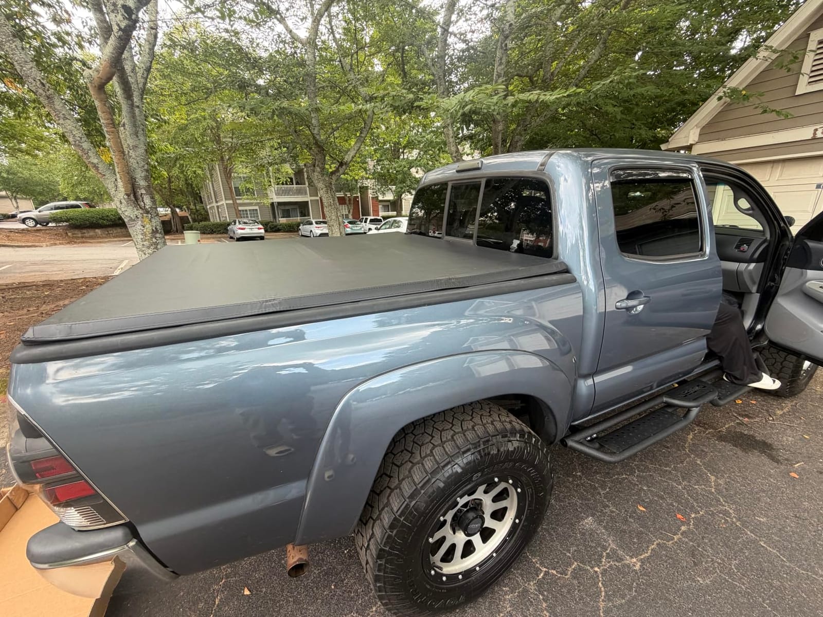 OEDRO Soft Trifold Truck Bed Tonneau Cover Fit for 2024-2026 Tacoma 5ft customer photo 1