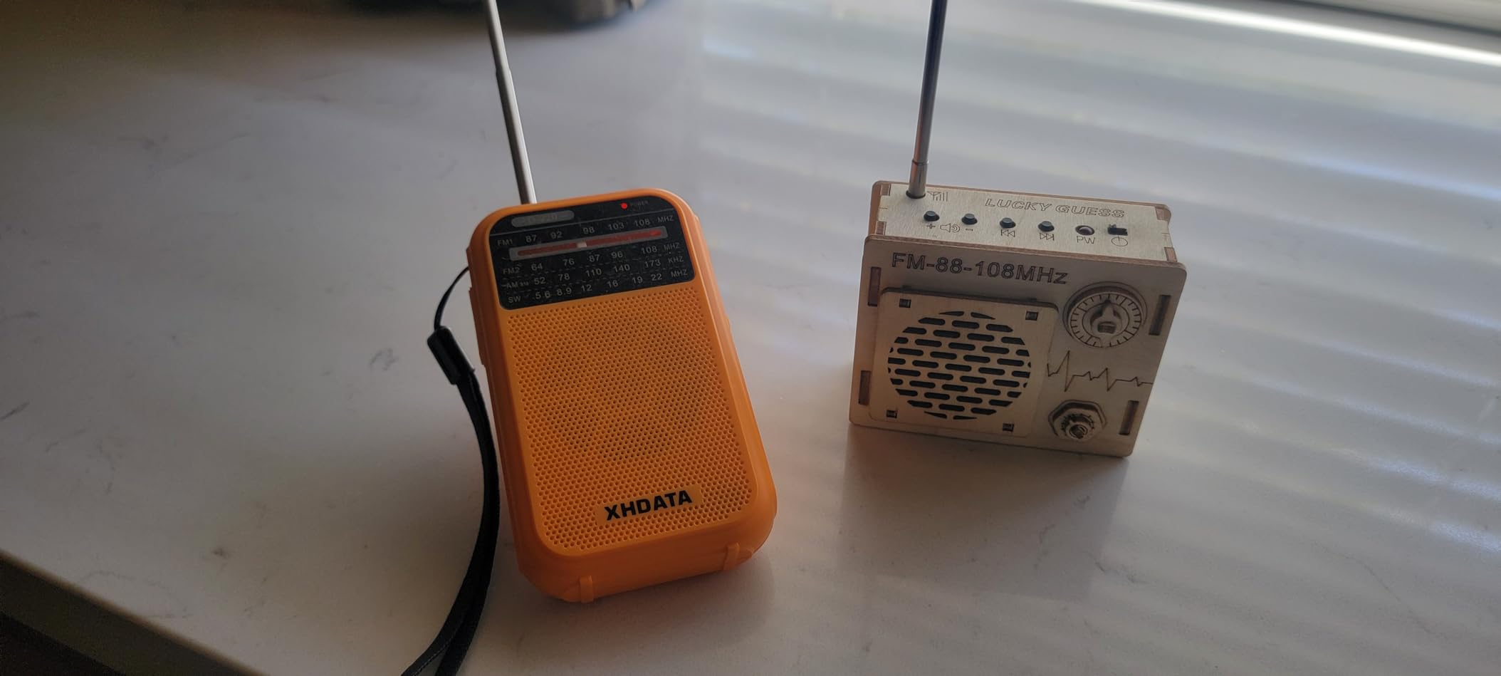 XHDATA D220 Portable Radio AM FM SW Shortwave Receiver Pocket Radio customer photo 1