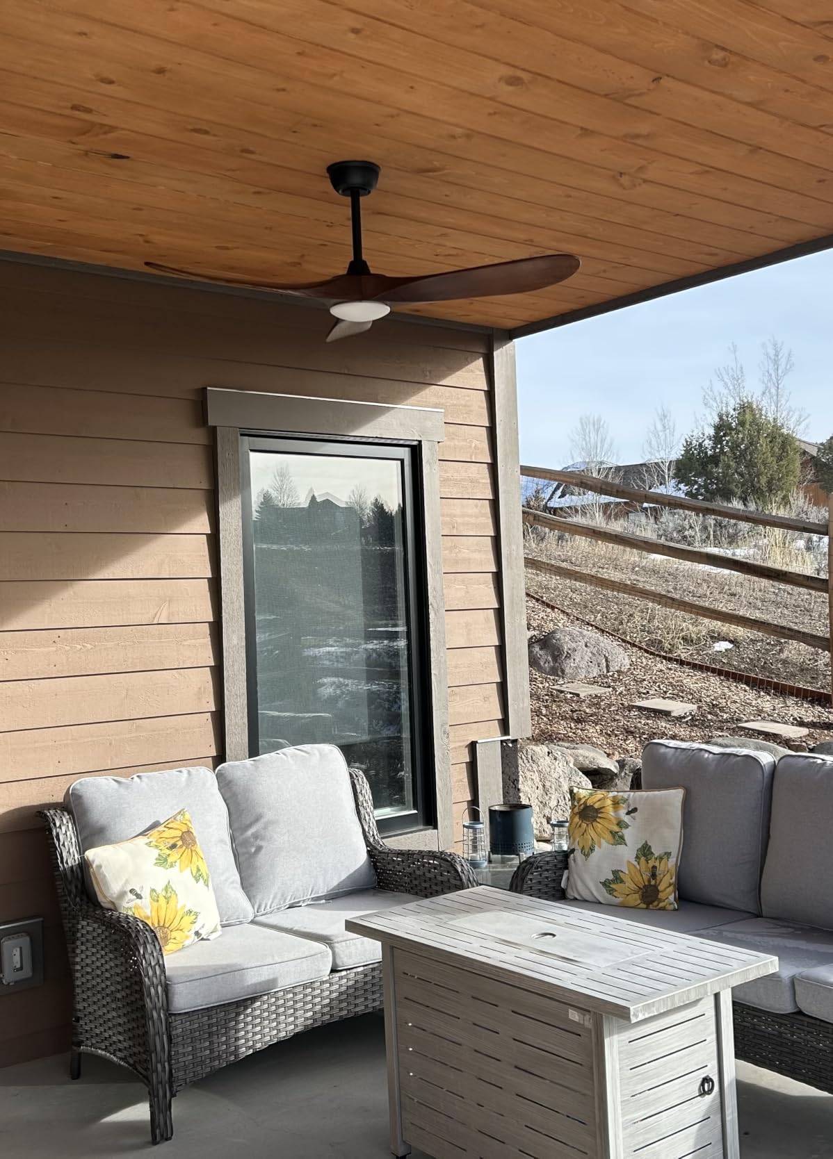 Haipeel 52 Inch Outdoor Ceiling Fan with Light and Remote, Solid Wood customer photo 2