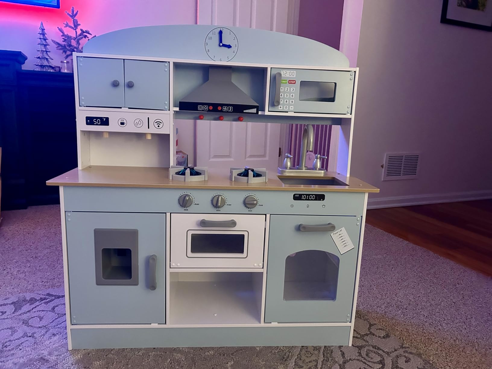 Babytronic Large Wooden Play Kitchen with Lights & Sounds for Toddlers 3+ customer photo 1