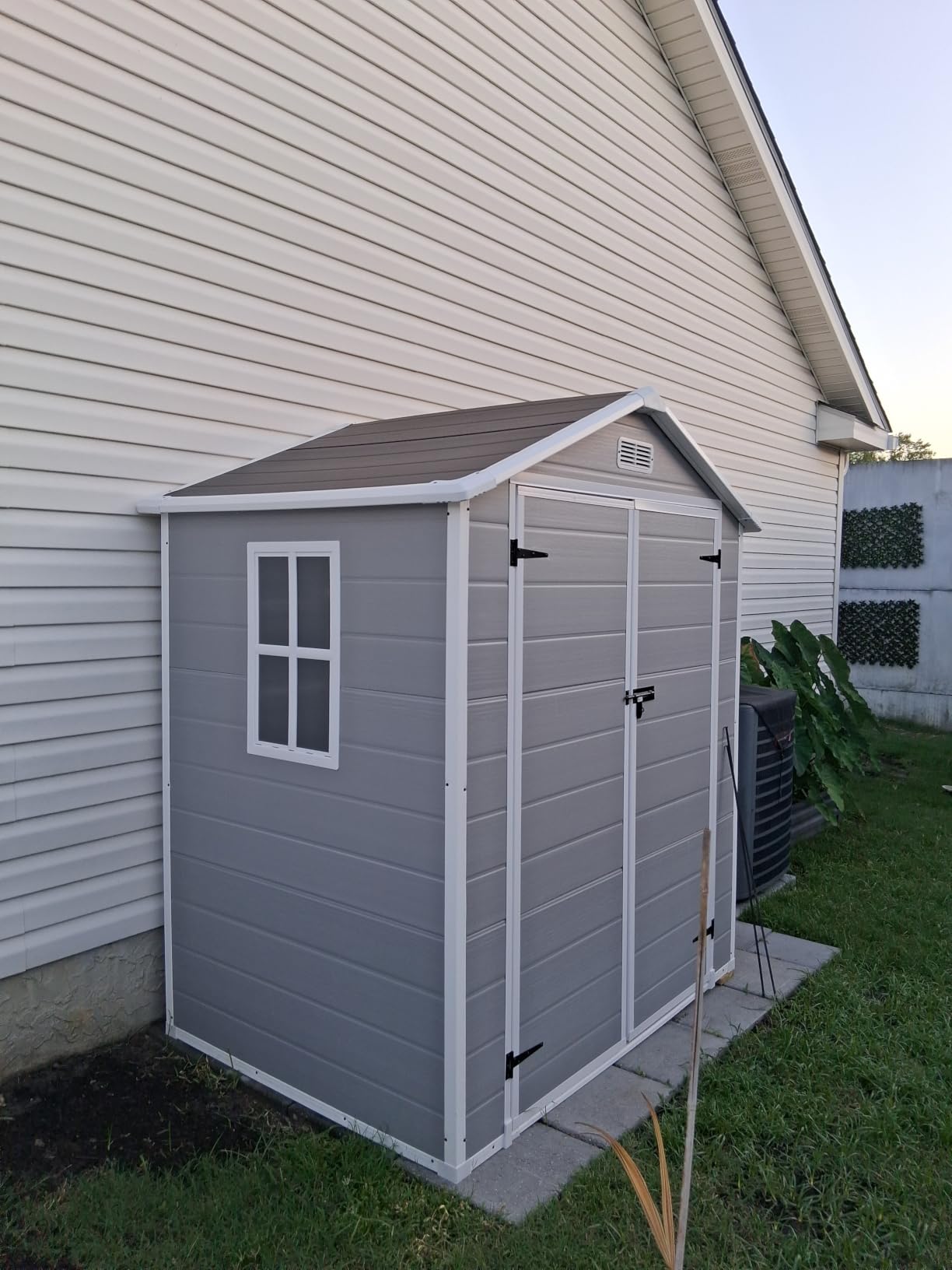 Gizoon 6x4.4 FT Resin Storage Shed with Floor, Outdoor Plastic Shed, Grey customer photo 2
