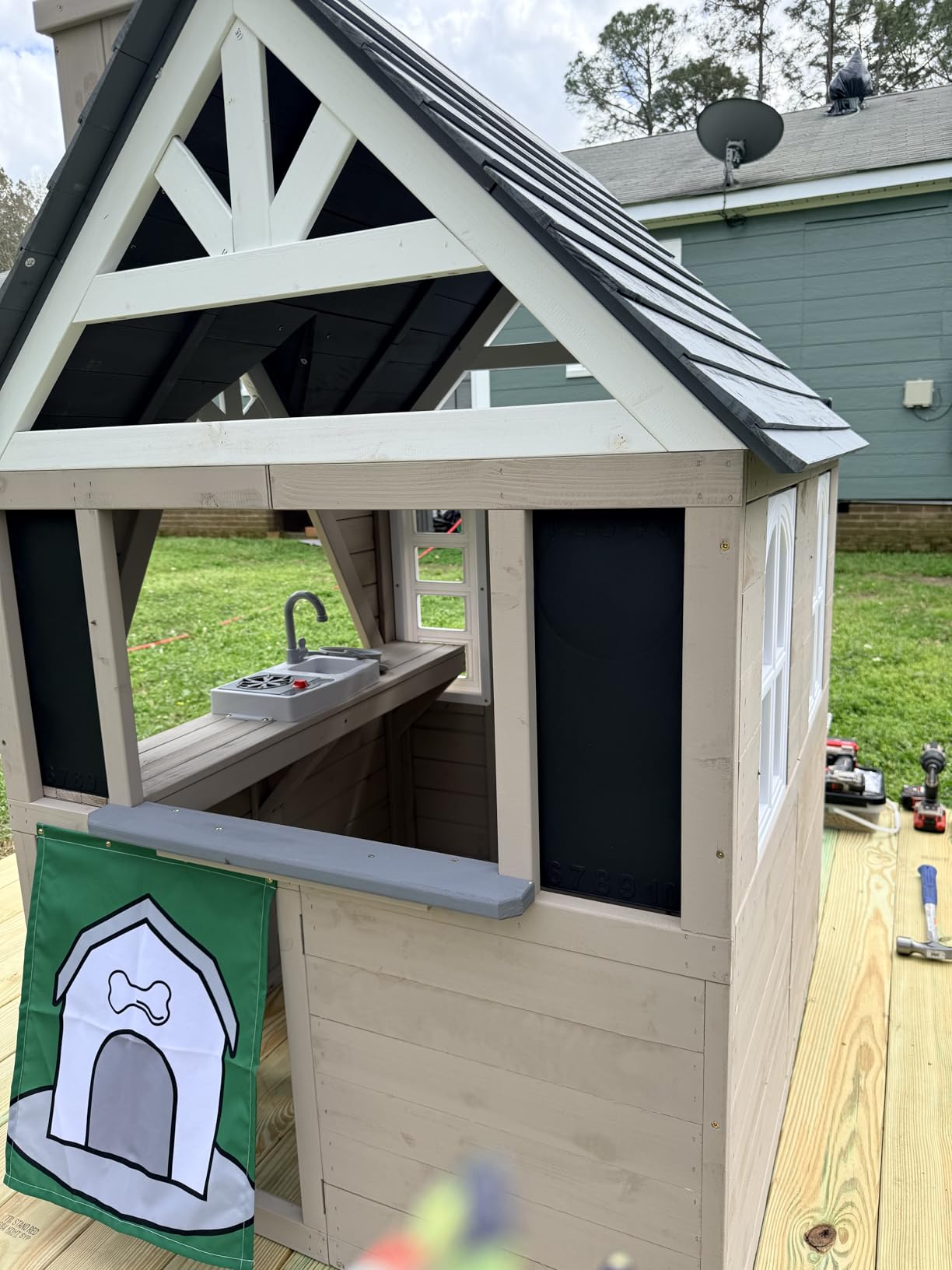Kids Outdoor Cedar Playhouse, Weather-Resistant Gray Wooden Play House for Ages 3–8 with Play Kitchen, Working Doorbell, Toy Phone & Flowerpots — Durable Backyard Gift for Creative & Social Play customer photo 1
