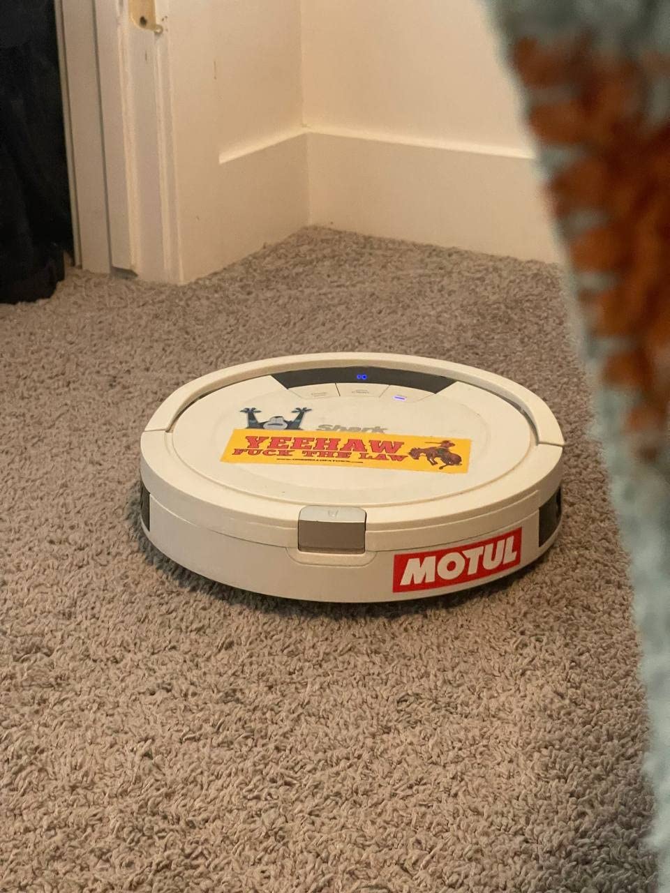 Shark PowerDetect 2-in-1 Robot Vacuum & Mop, White, AV2800ZE customer photo 2