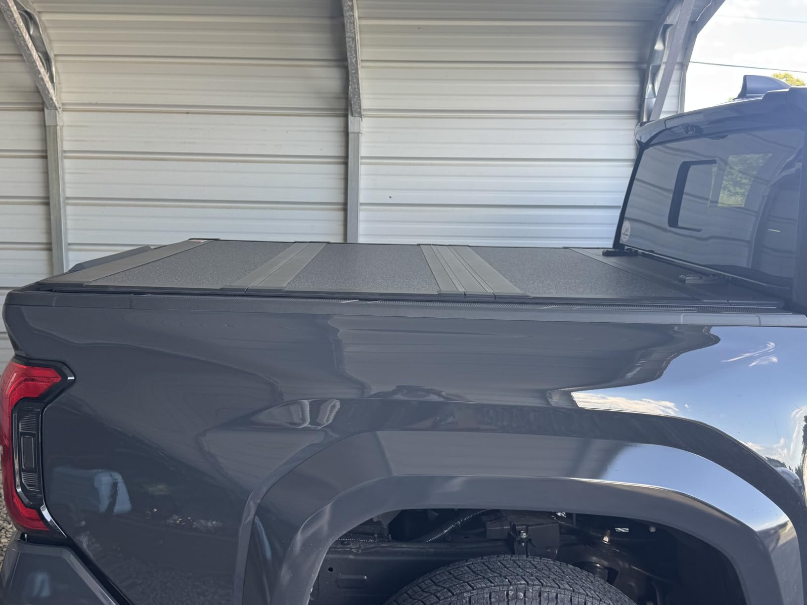 Rough Country Hard Tri-Fold Flip Up Tonneau Cover for Toyota Tacoma (2024-2026) - Flush Aluminum Bed Cover, Fits 5' Bed w/Utility Rail System customer photo 1