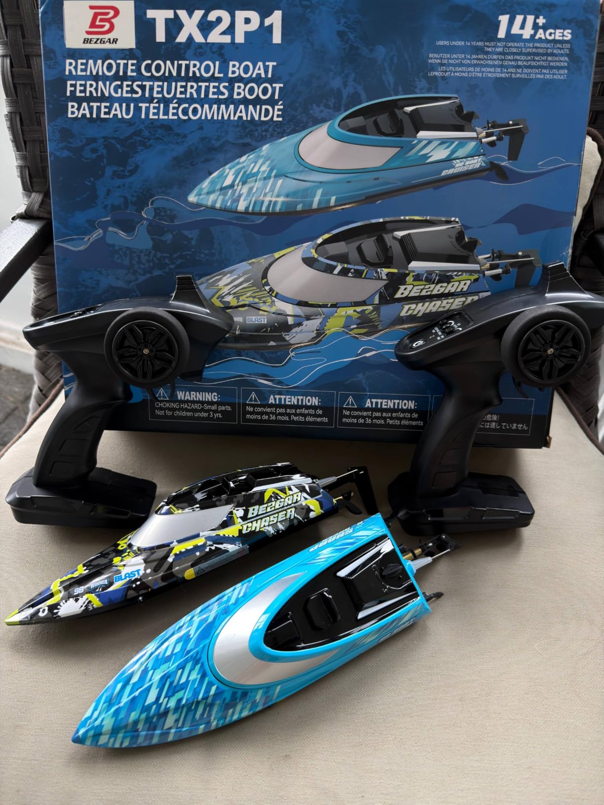 BEZGAR TX2P1,2 Packs 30 KPH RC Boats with Suitcase for Kids | 2 Packs 30 KPH High Speed; Portable Storage Suitcase; Remote control boats for Pools & Lakes customer photo 2