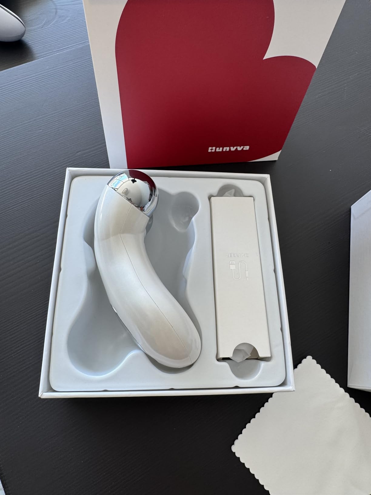 Microcurrent Facial Device,Latest Red Light Technology,Enhances The Ability to Lift The Face and Tighten The Skin,Facial Wrinkle Equipment,Smart Photon Micro-Current Device, Model:EP-300. customer photo 2
