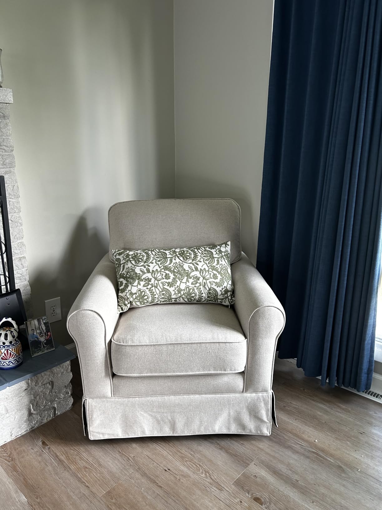 INZOY Swivel Accent Chair Linen Mid Century Modern Chair, Comfy Swivel Barrel Reading Chair, Upholstered Square Chair for Living Room Bedroom Small Spaces, Fully Assembled, Beige customer photo 1