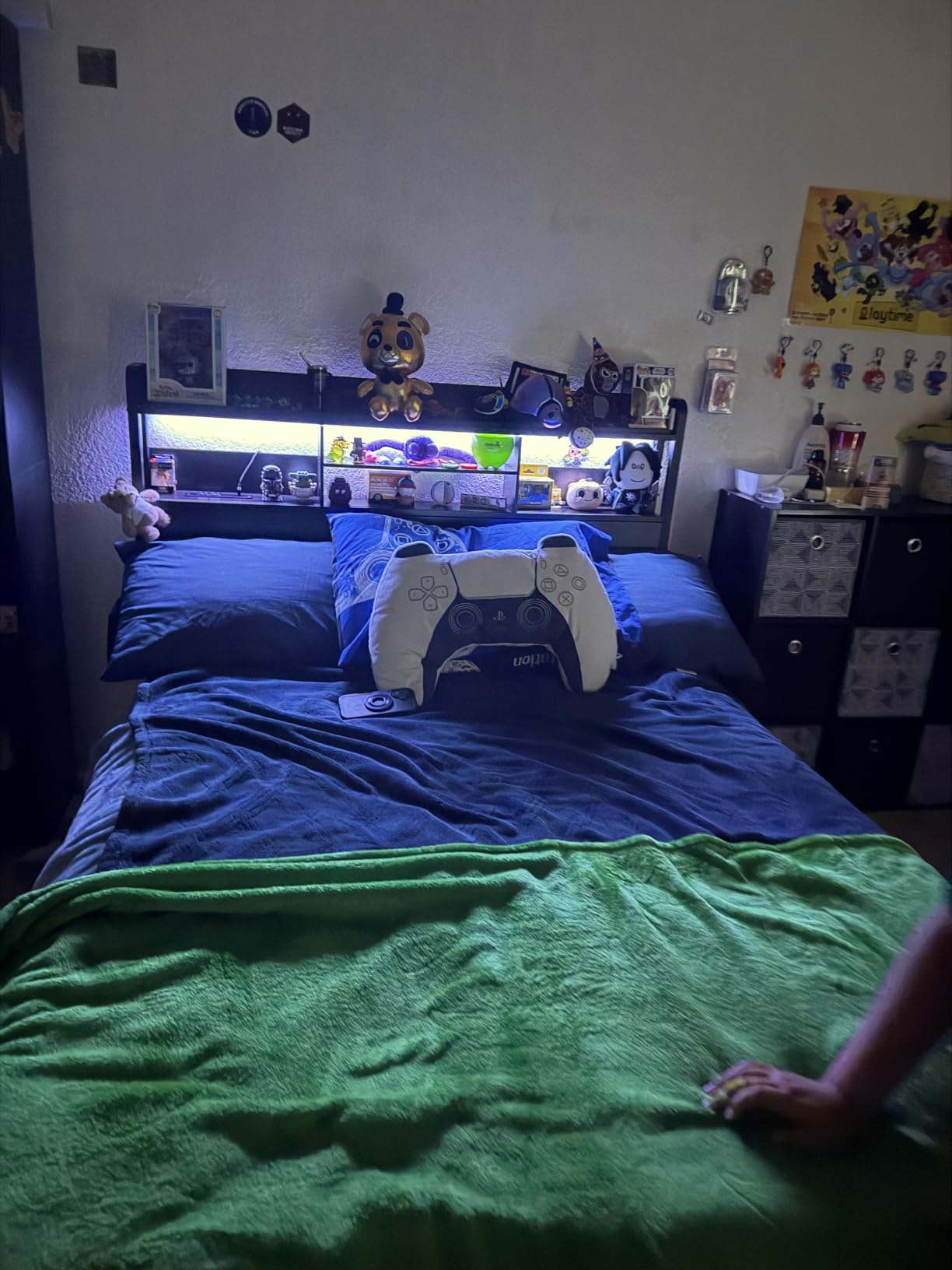 Furnulem Full Size Bed Frame with Headboard and Charging Station,2 Drawers customer photo 1