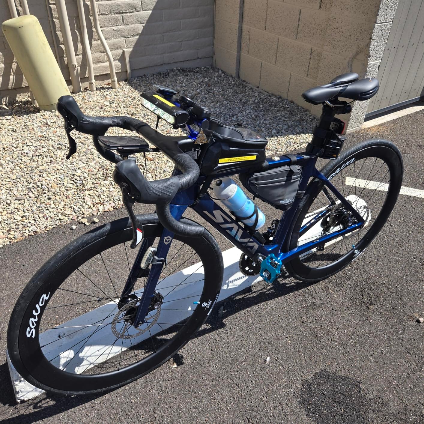SAVADECK A7L Carbon Road Bike, T800 Carbon Fiber Frame 700C Racing Bicycle with Shimano 105 R7100 24 Speed Groupset and Hydraulic Disc Brake, Ultra-Light Carbon Bike for Man and Women customer photo 1