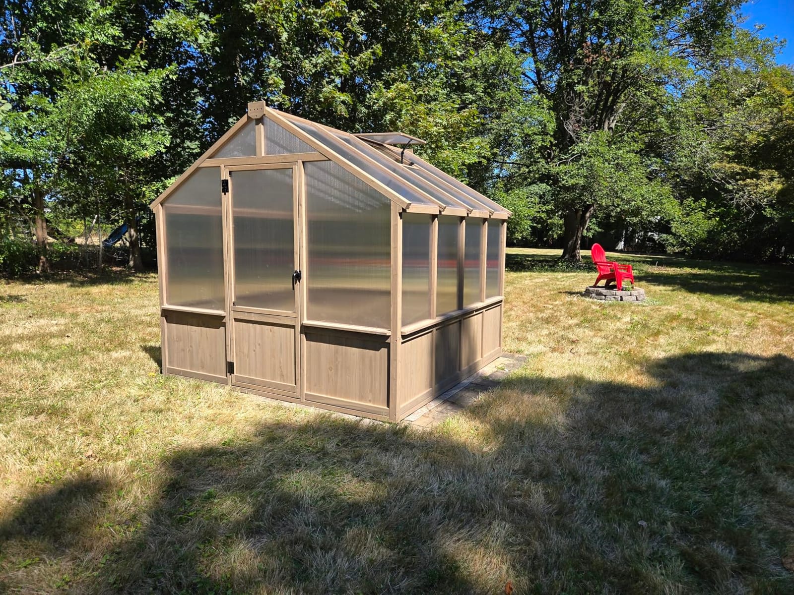Yardenaler 6x10 FT Green House for Outdoor, 6MM Thick Polycarbonate Panel Wooden Walk-in Greenhouse Kit with Lockable Door and Adjustable Roof Vent, Backyard Garden, Light Mocha Brown customer photo 1