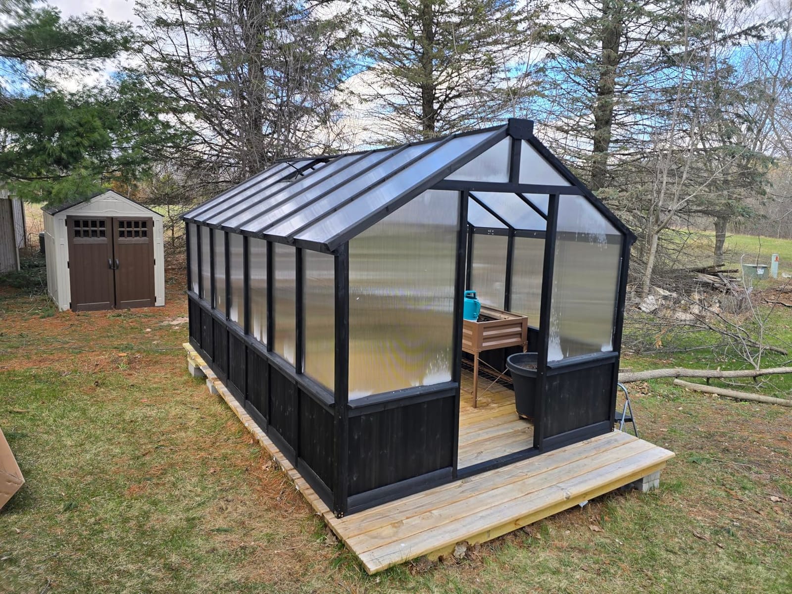 Yardenaler 6x10 FT Green House for Outdoor, 6MM Thick Polycarbonate Panel Wooden Walk-in Greenhouse Kit with Lockable Door and Adjustable Roof Vent, Backyard Garden, Light Mocha Brown customer photo 2