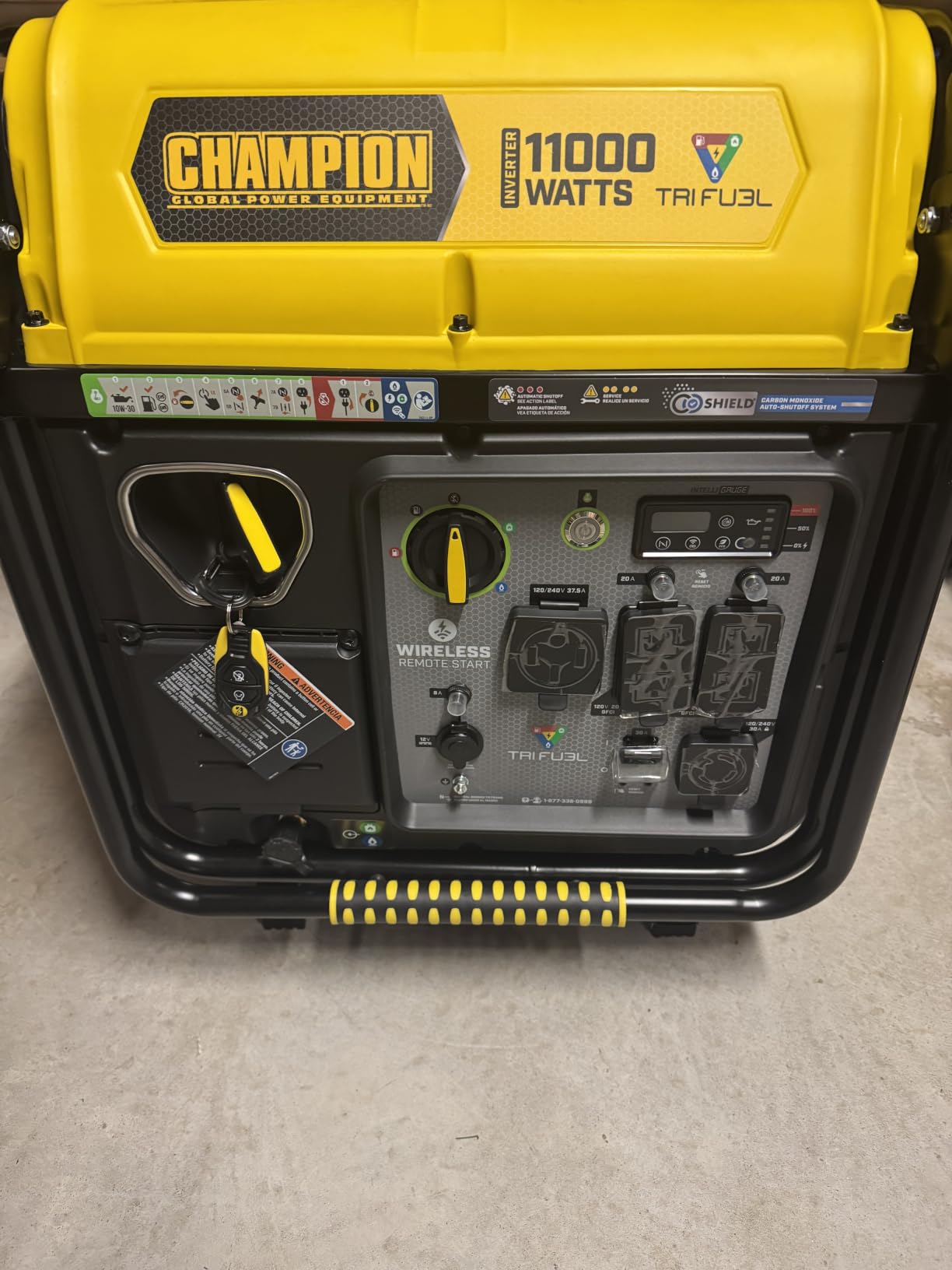 Champion 11,000-Watt Remote Start Tri Fuel Portable Inverter Generator customer photo 1
