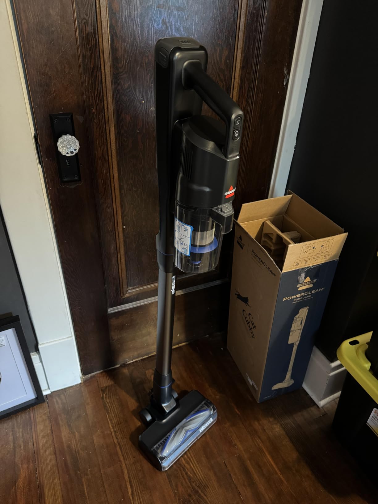 Bissell PowerClean FurGuard 280W Self-Standing Cordless Vacuum, 4039 | Self-cleaning brush roll; wall mount; removable battery; upholstery tool; 280W strong suction customer photo 1