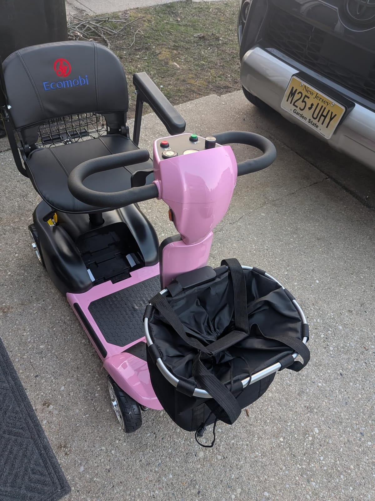 20 Miles 4 Wheels Mobility Scooter for Seniors/Adults Up to 300LBS,350W Electric Wheelchair Detachable Lithium Battery,Dual Baskets,Rotating Seat,with Taillight, USB Charging, Red 18AH customer photo 2