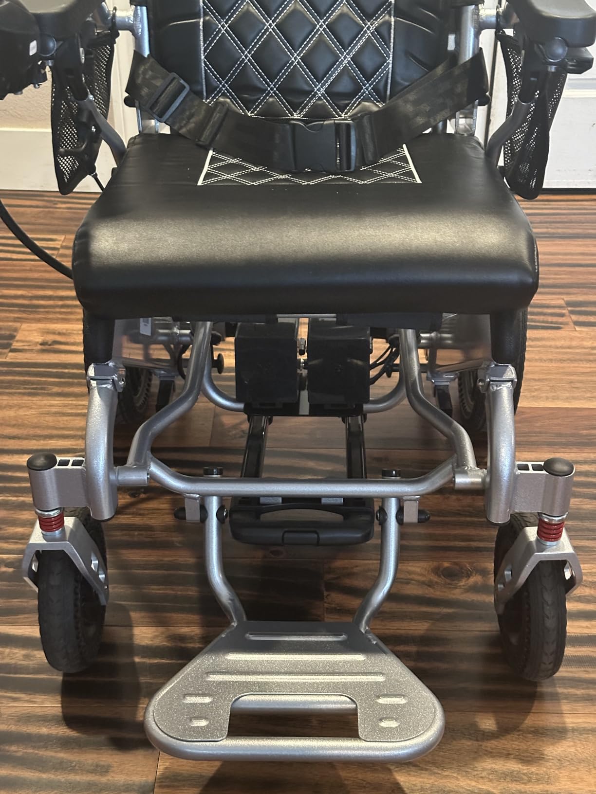 Rubicon DX11 Reclining Foldable Electric Wheelchair for Adults, Airline-Approved Power Wheelchair with Dual 12Ah Lithium Batteries, 600W Motor, 25-Mile Range (Silver) customer photo 1