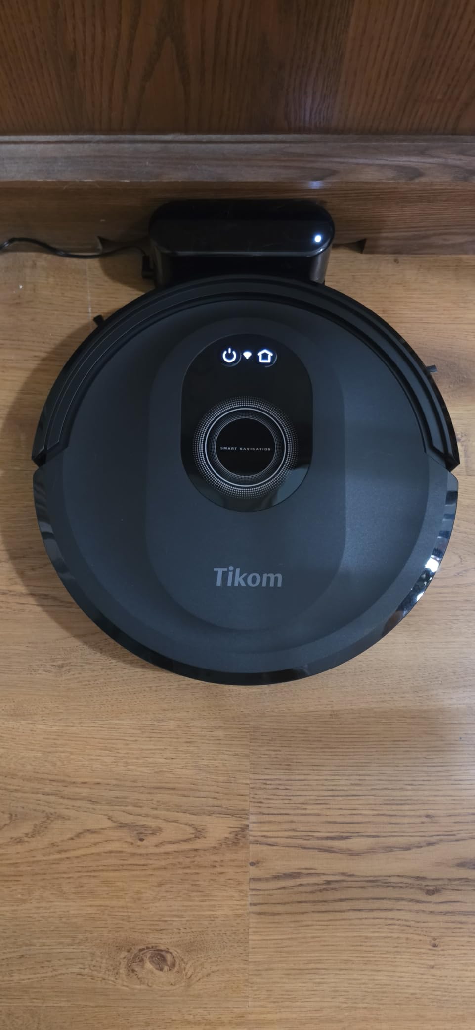 Tikom Robot Vacuum and Mop Combo, 5000Pa Robotic Vacuum Cleaner, 150 Min Max, App & Remote Control, Ideal for Hard Floor, Carpet, Pet Hair, Self-Charge(G8000 Max) customer photo 2