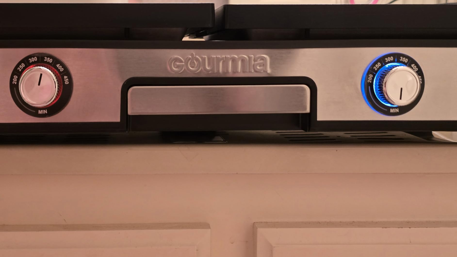 Gourmia 3-in-1 Indoor Grill & Griddle Electric Combo – Dual Independent Cooking Zones, Reversible Nonstick Ceramic Plates, XL Cooking Surface, 250–400°F Adjustable Temp, Dishwasher Safe customer photo 2