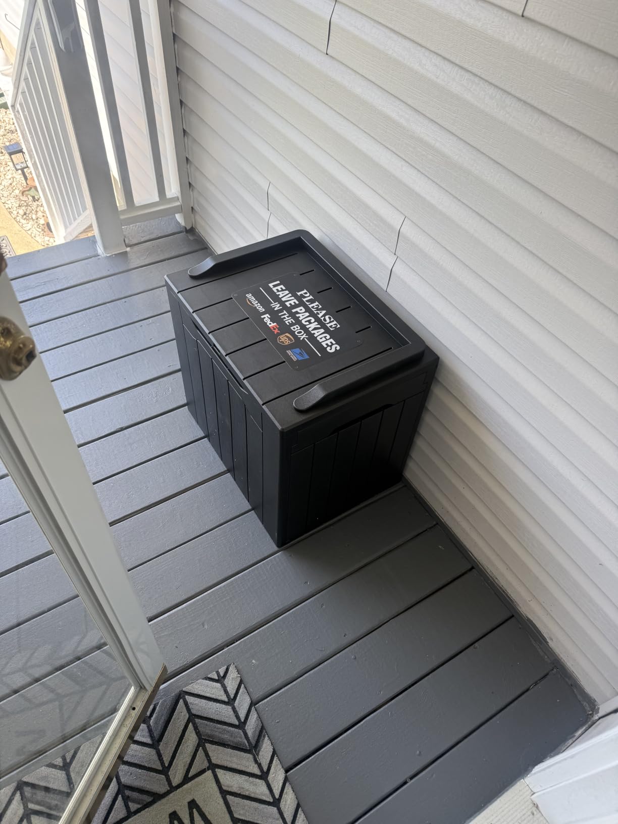 Devoko 78 Gallon Deck Box, Waterproof Resin Outdoor Storage Box customer photo 1
