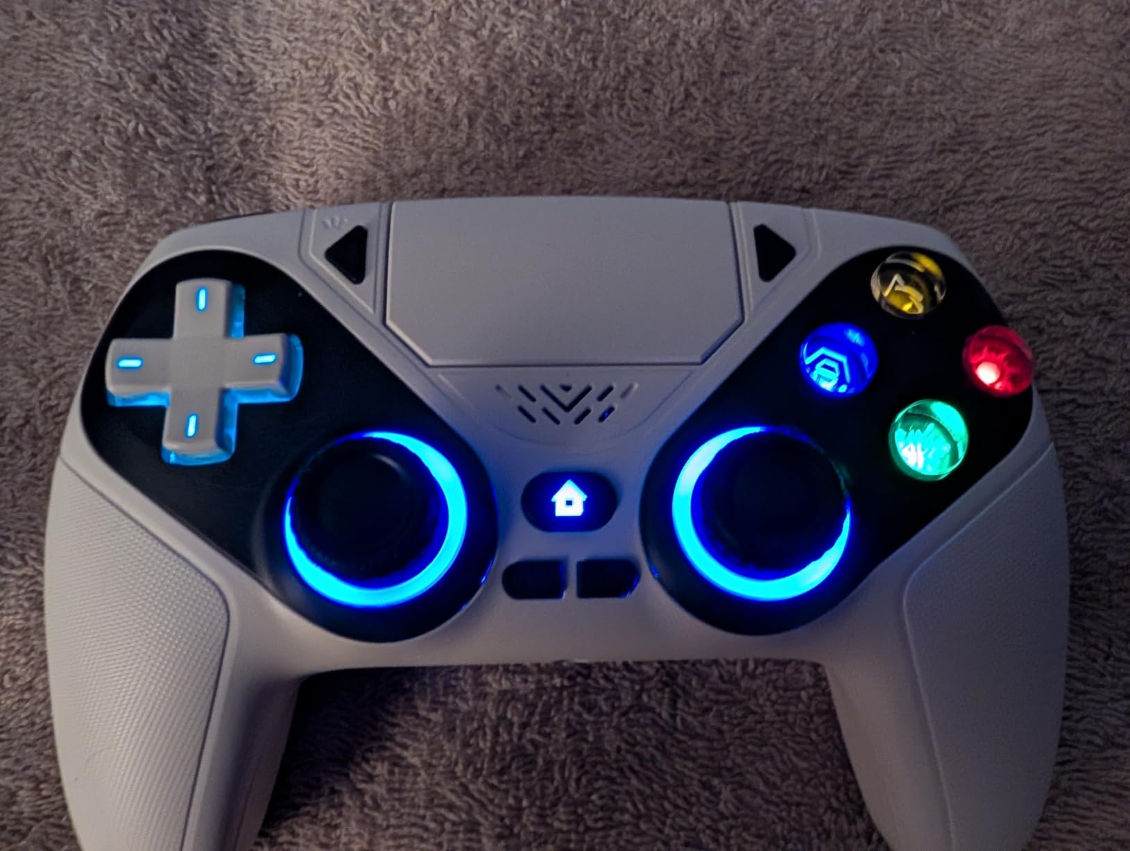 Gamrombo LED Wireless Controller for PS5, Compatible with PS5 Pro/Slim/PC, Dual Vibration, Macro/Turbo Function, 3.5mm Audio Jack, 6-Axis Motion Control Gamepad with Speaker(White) customer photo 1