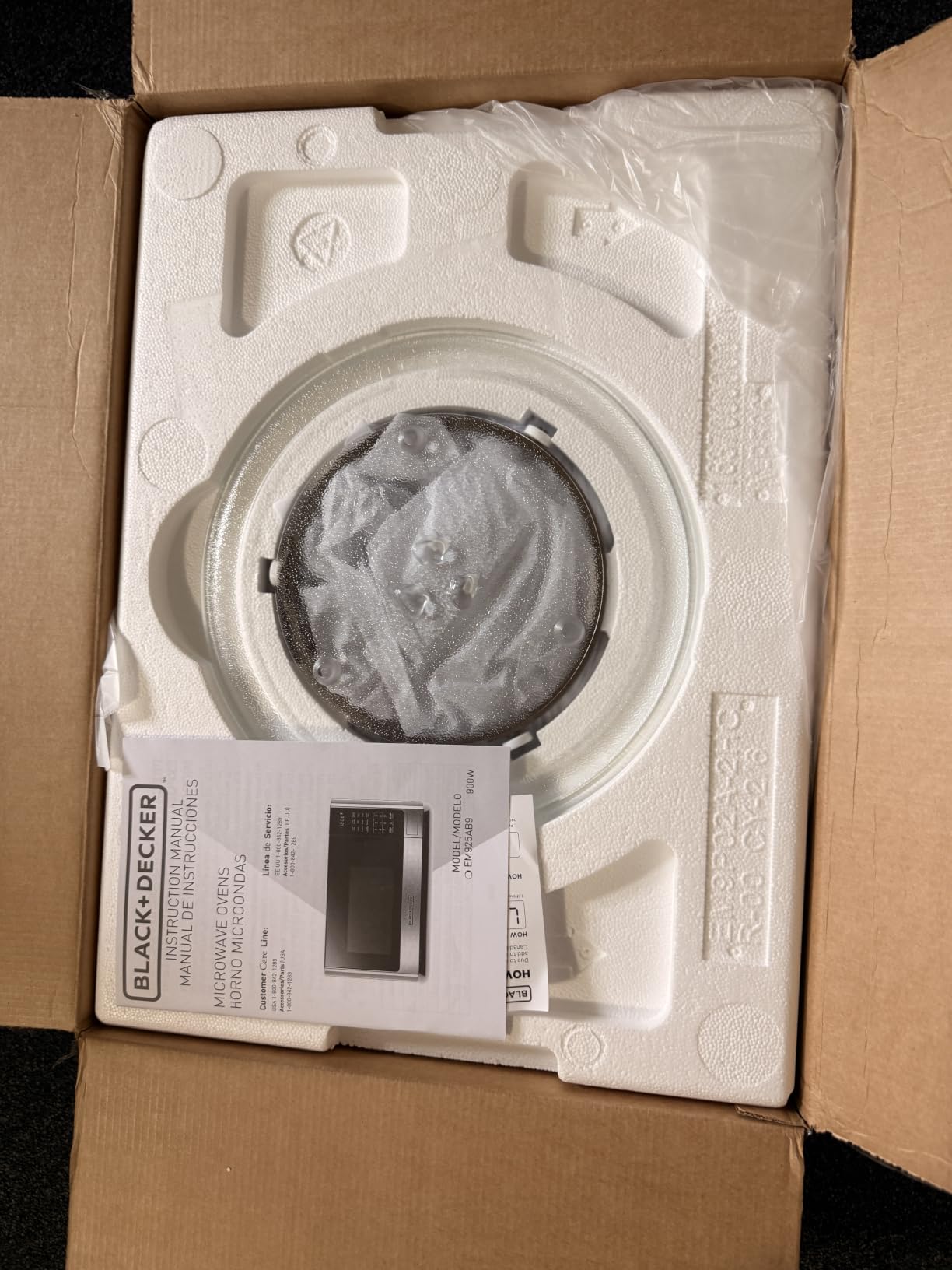 BLACK+DECKER Over the Range Microwave Oven, 1.7 Cu.Ft, 1000W, Black customer photo 1