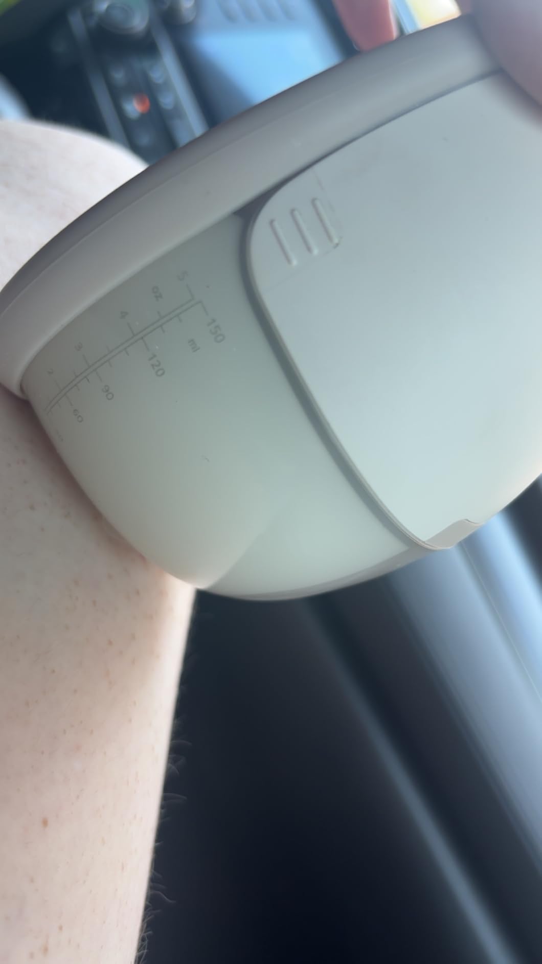 eufy Heated Wearable Breast Pump E20, Hands-Free, App Control customer photo 1