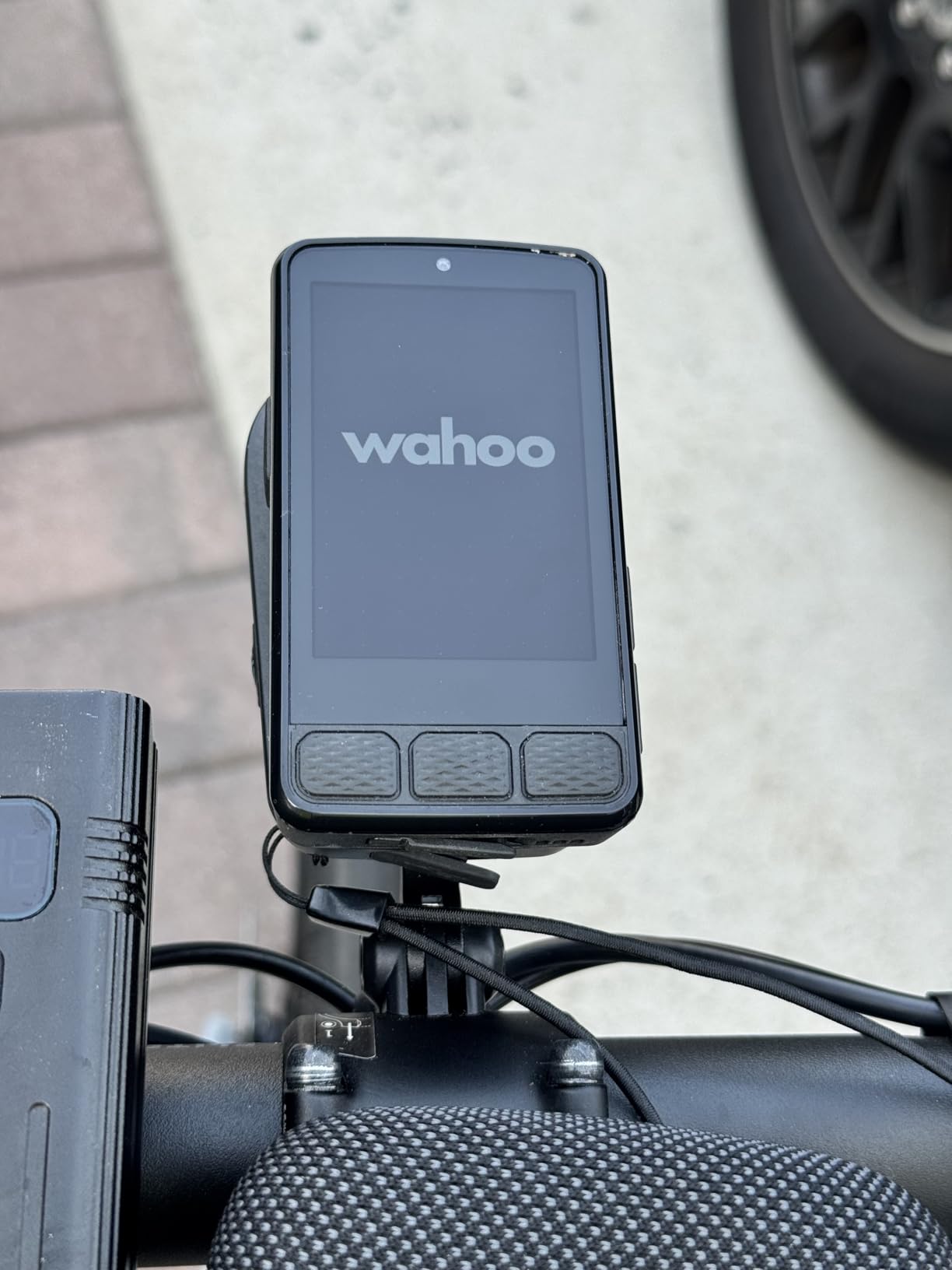 Wahoo ELEMNT ROAM V3 GPS Cycling/Bike Computer,Black customer photo 1