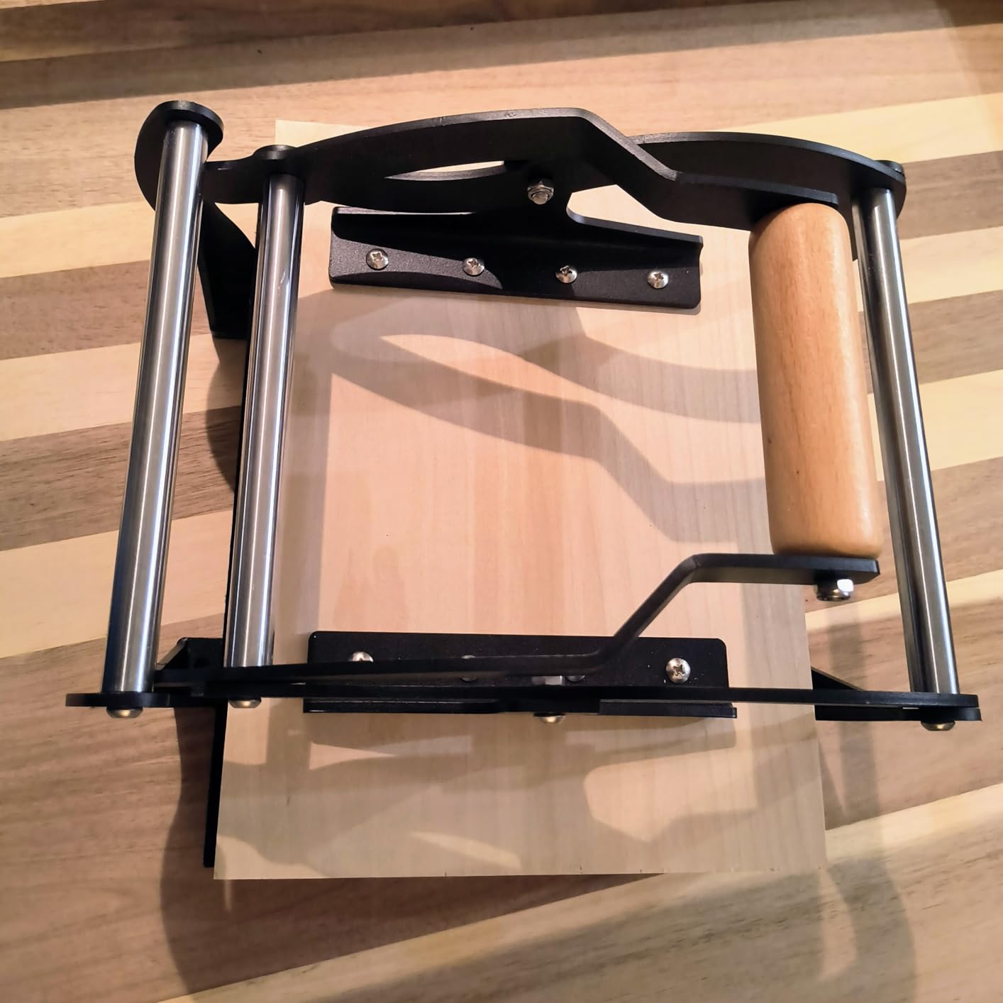 TOPOWN Linocut Printing Hand Lever Press Machine, Linocut Press Machine customer photo 2