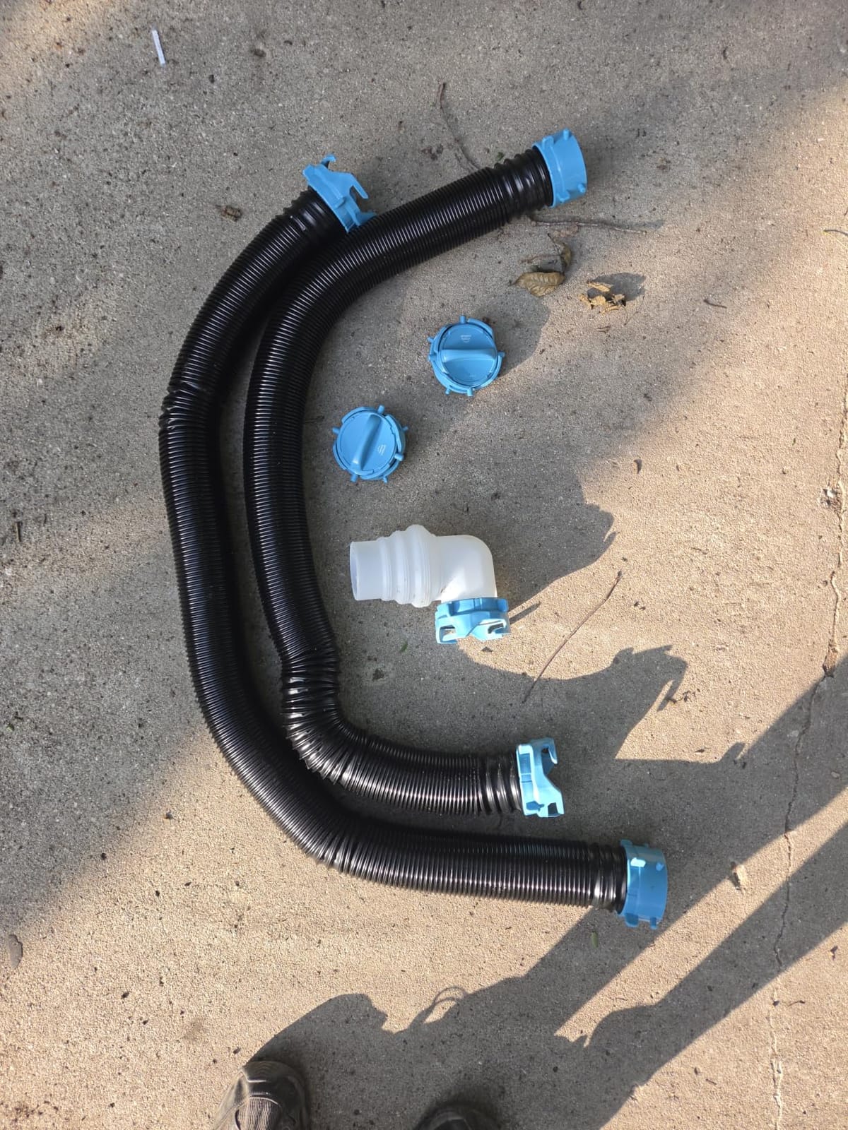 Amazon Basics RV Sewer Hose Kit, 20 ft, Black customer photo 2