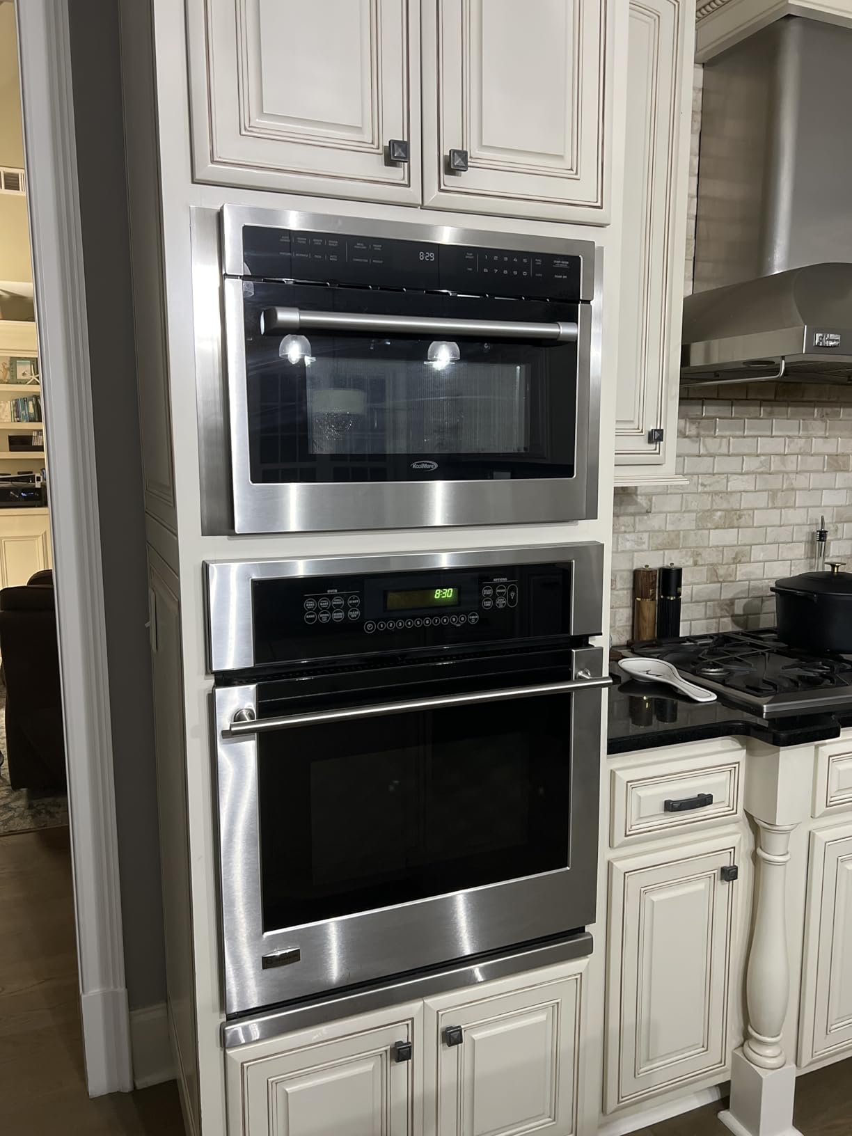 KoolMore Reserve Built-in Microwave Convection Oven with Air Fry, 3-in-1 Combo, Sensor Cook, Soft-Close Door, Stainless Steel, 24 in. / 1.6 cu. ft. with NEMA 5-20P Plug in Black customer photo 2