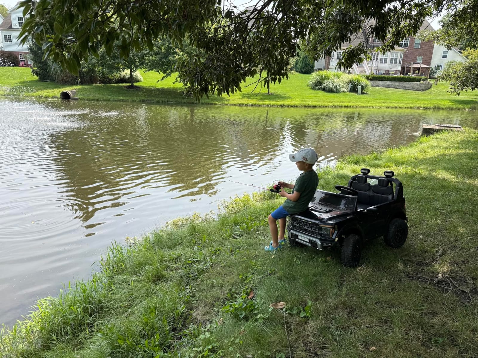 First Ride On 24V Kids Ride On Truck, Licensed Ford F-150 Raptor 2 Seater Electric Car w/Remote Control, Kids Ride On Car Toys w/LED Lights, Bluetooth, Music, Truck Bed Storage, Soft Start (White) customer photo 2