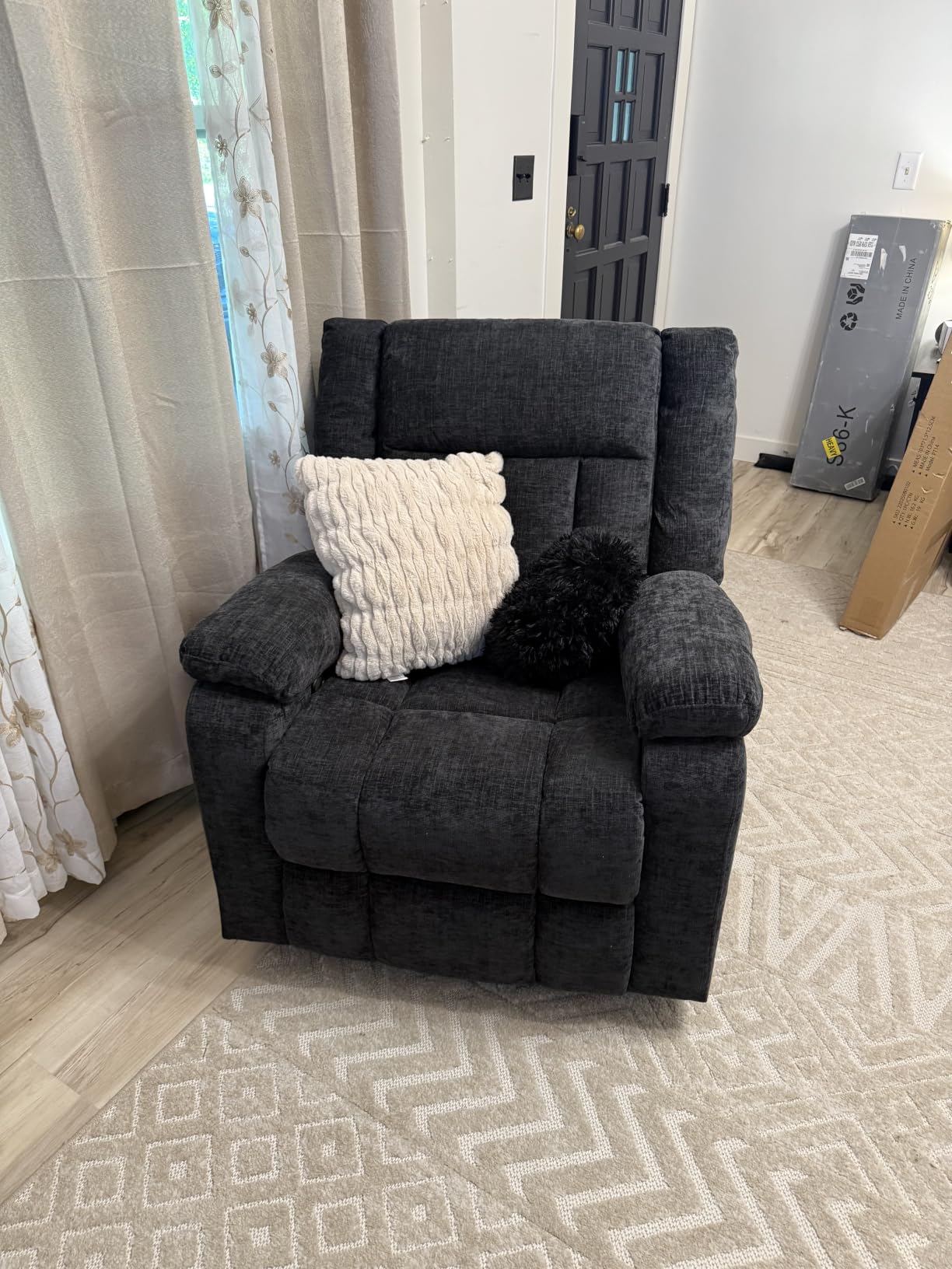Korser Rocker Recliner, Glider Recliner Chairs for Adults, 360° Swivel Rocking Chair with Massage and Heating, Nursery Chair with Storage and USB Charging, Ivory White, Swivel Rocker Recliner customer photo 1
