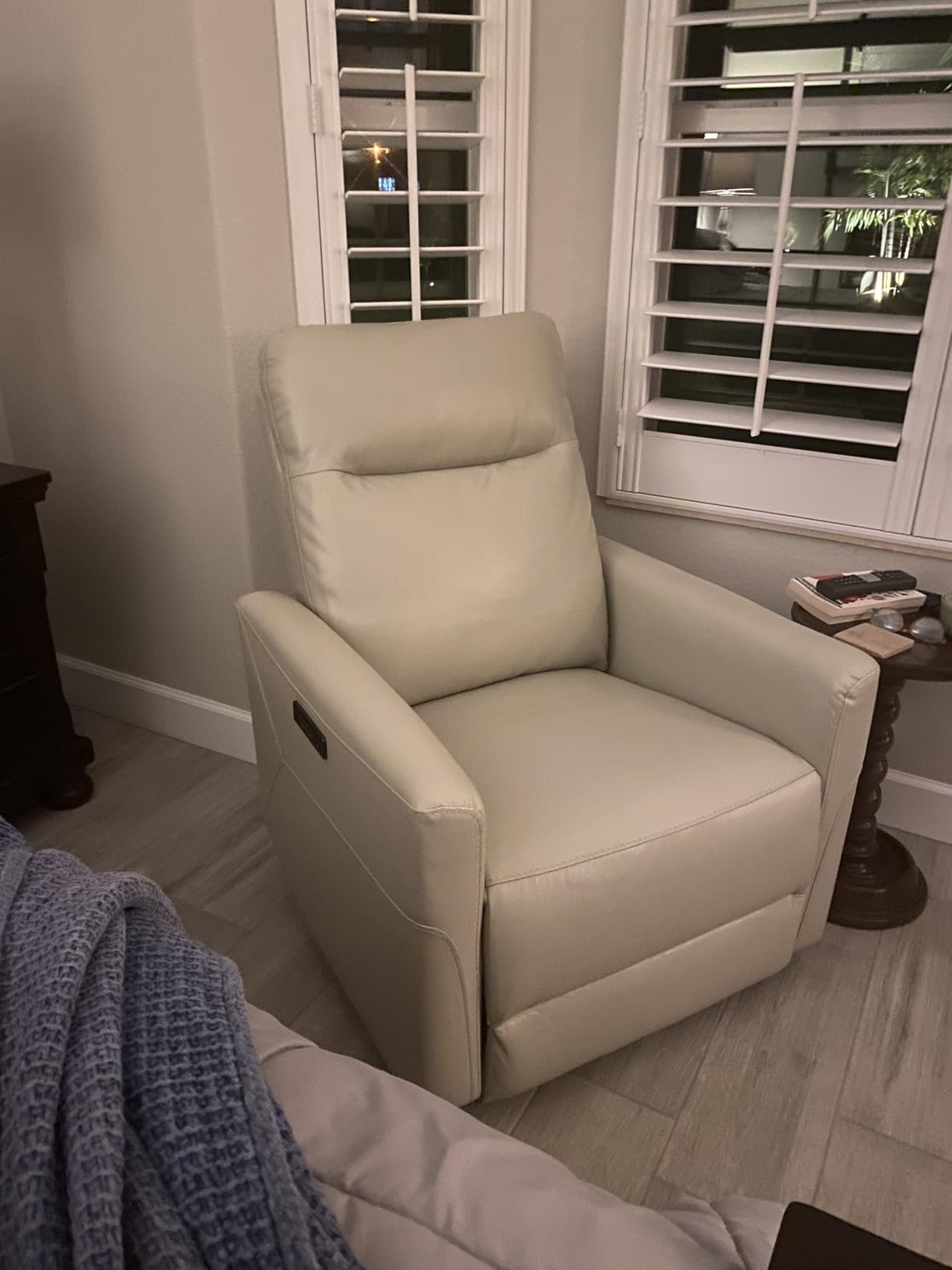 CHITA Genuine Leather Wall Hugger Power Recliner Chair for Adults, Cream | Electric Recliner for Small Spaces with Adjustable Power Headrest, USB/Type-C Charging Ports, Ideal for Living Room & RV customer photo 1