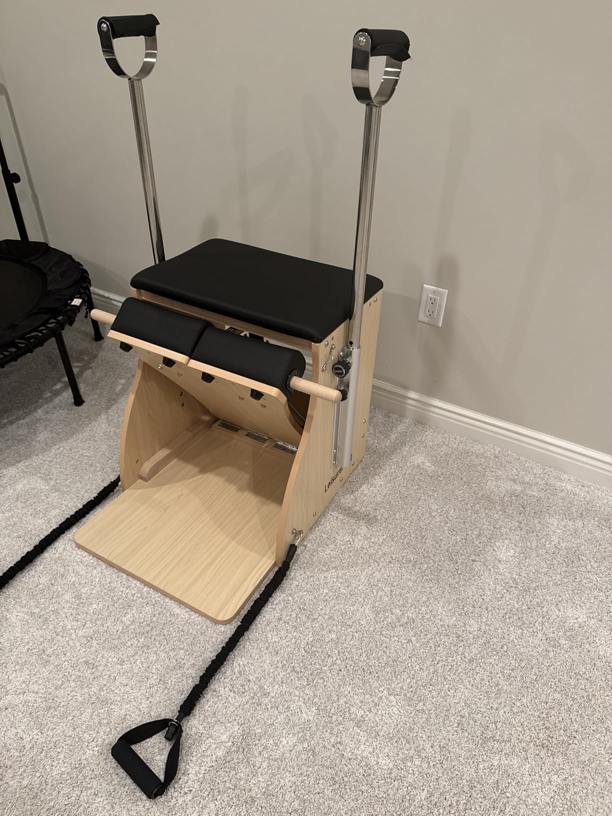 LeisureKing Pilates Combo Chair for Home Workouts, Wunda Chair with 5-Level Handles, Split Pedals, Resistance Bands, for Studio, Gym, Pilates Workout, Rehabilitation Exercises, Easy Assembly customer photo 2