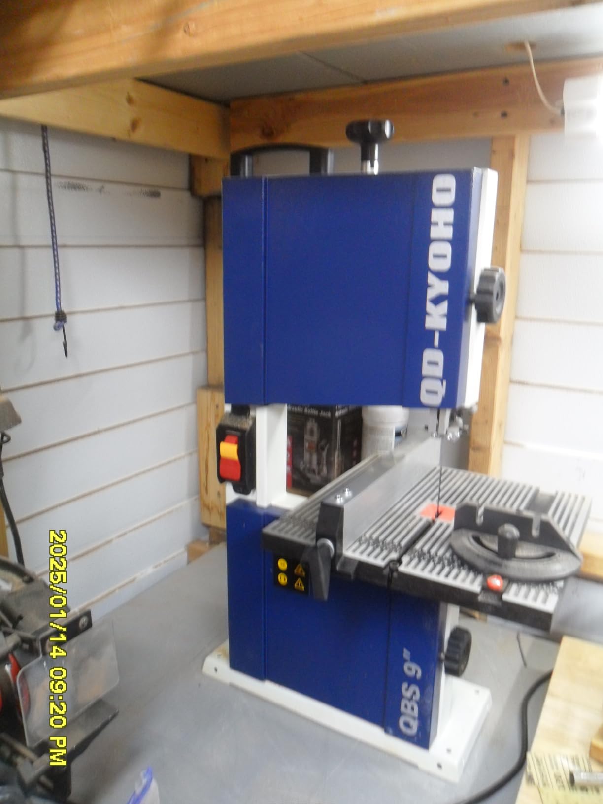 Band Saw, Portable 9-Inch Bandsaw for Woodworking, 2526 FPM Benchtop, 1/3 HP(output), 120 V 2.5-Amp Motor, Band Saws with Cast-Aluminum Worktable with Scale, Steel Bandsaws with Miter Gaug customer photo 2